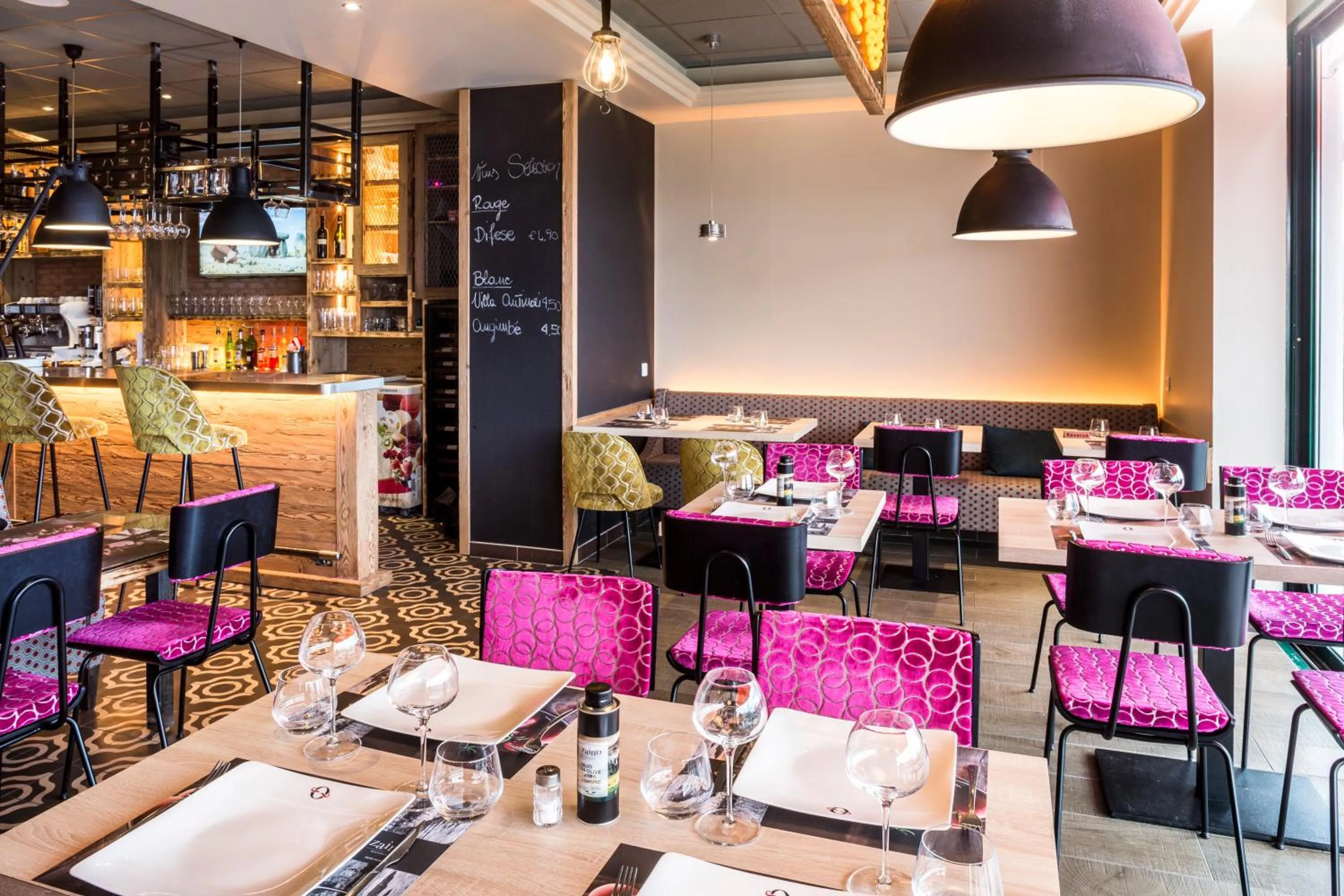 Restaurant/places to eat in The Originals Boutique, Hôtel Alizé, Évian-les-Bains