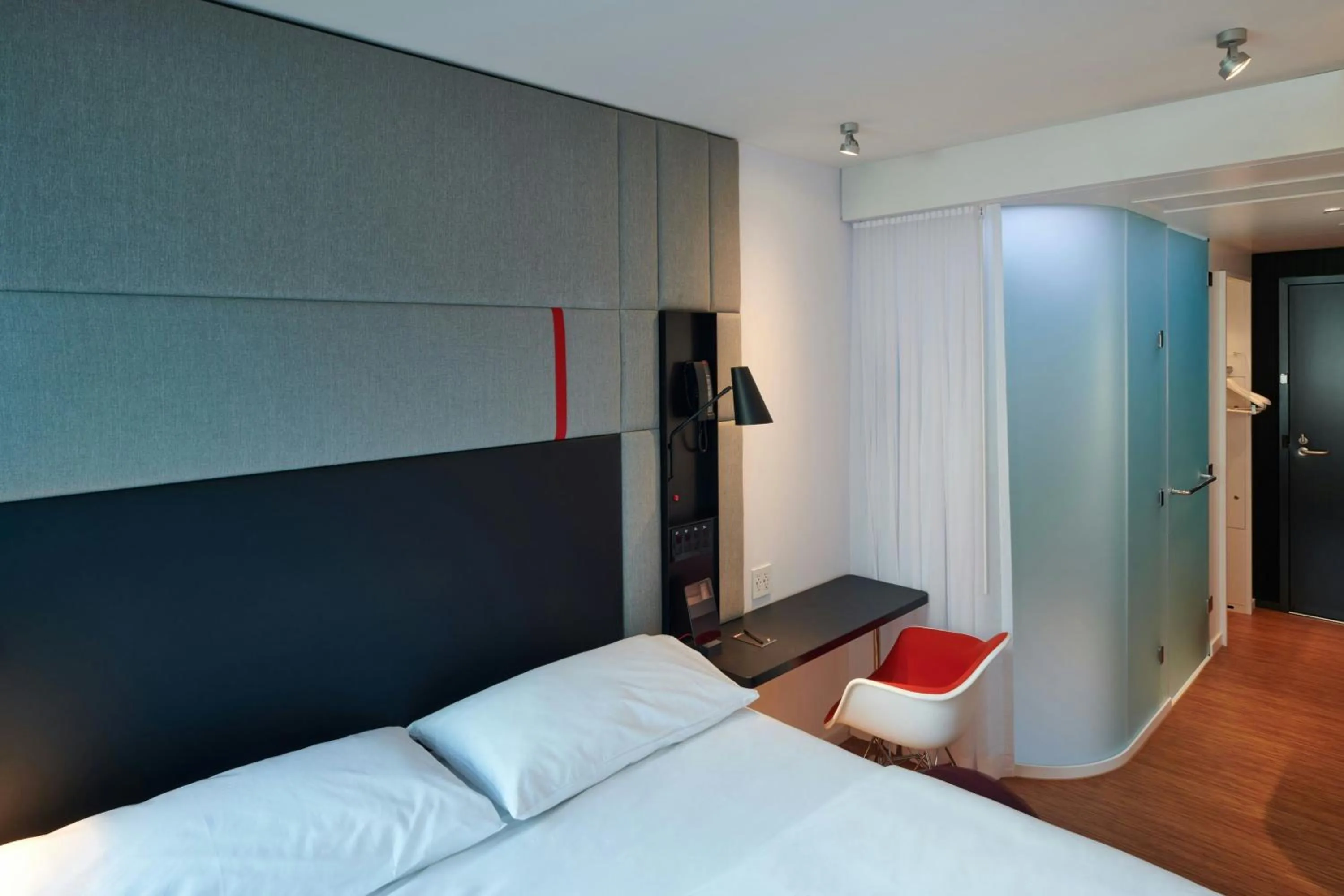 Bedroom, Bed in citizenM Washington DC NoMa