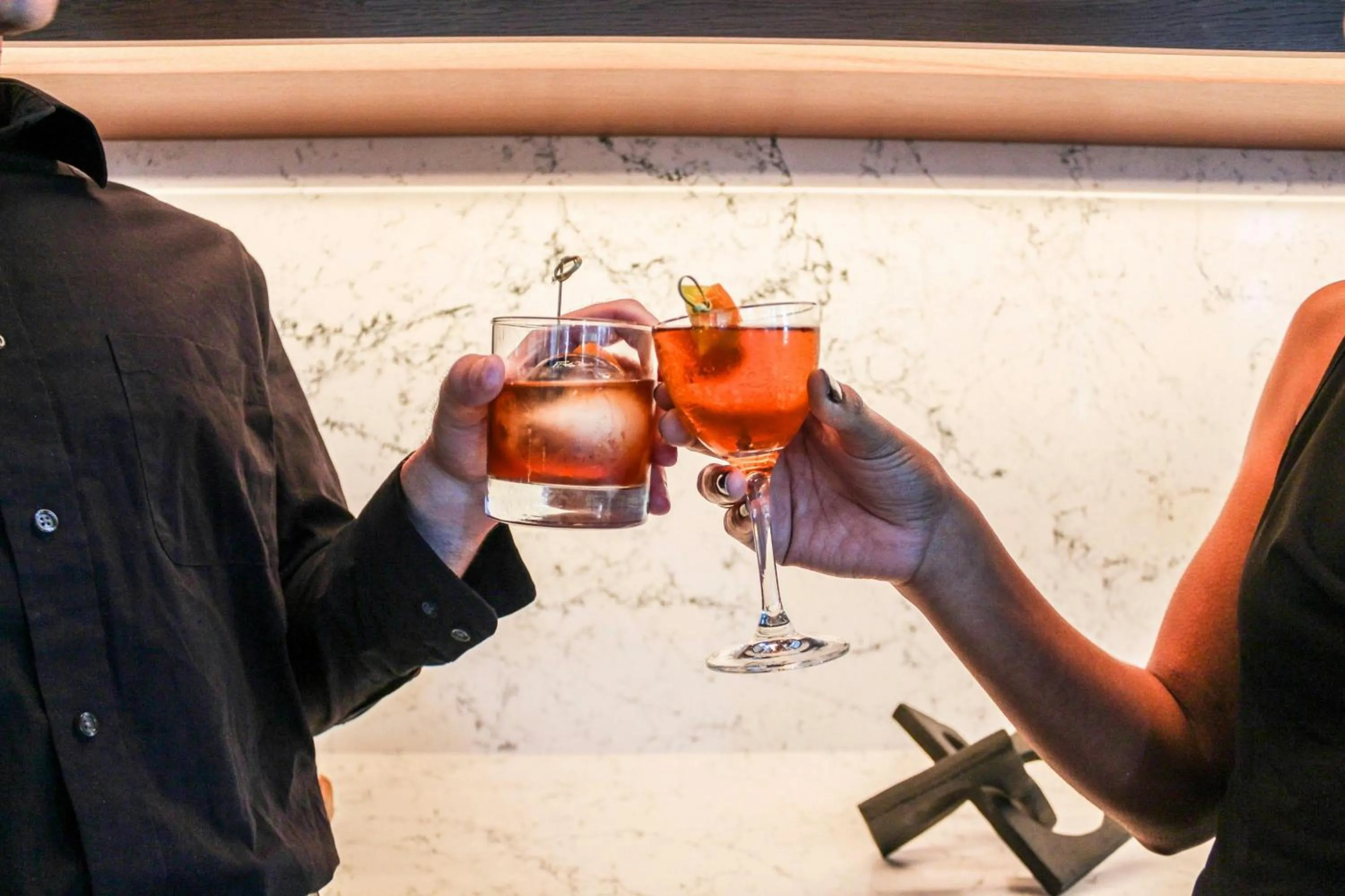 Lounge or bar in Renaissance Boston Seaport District