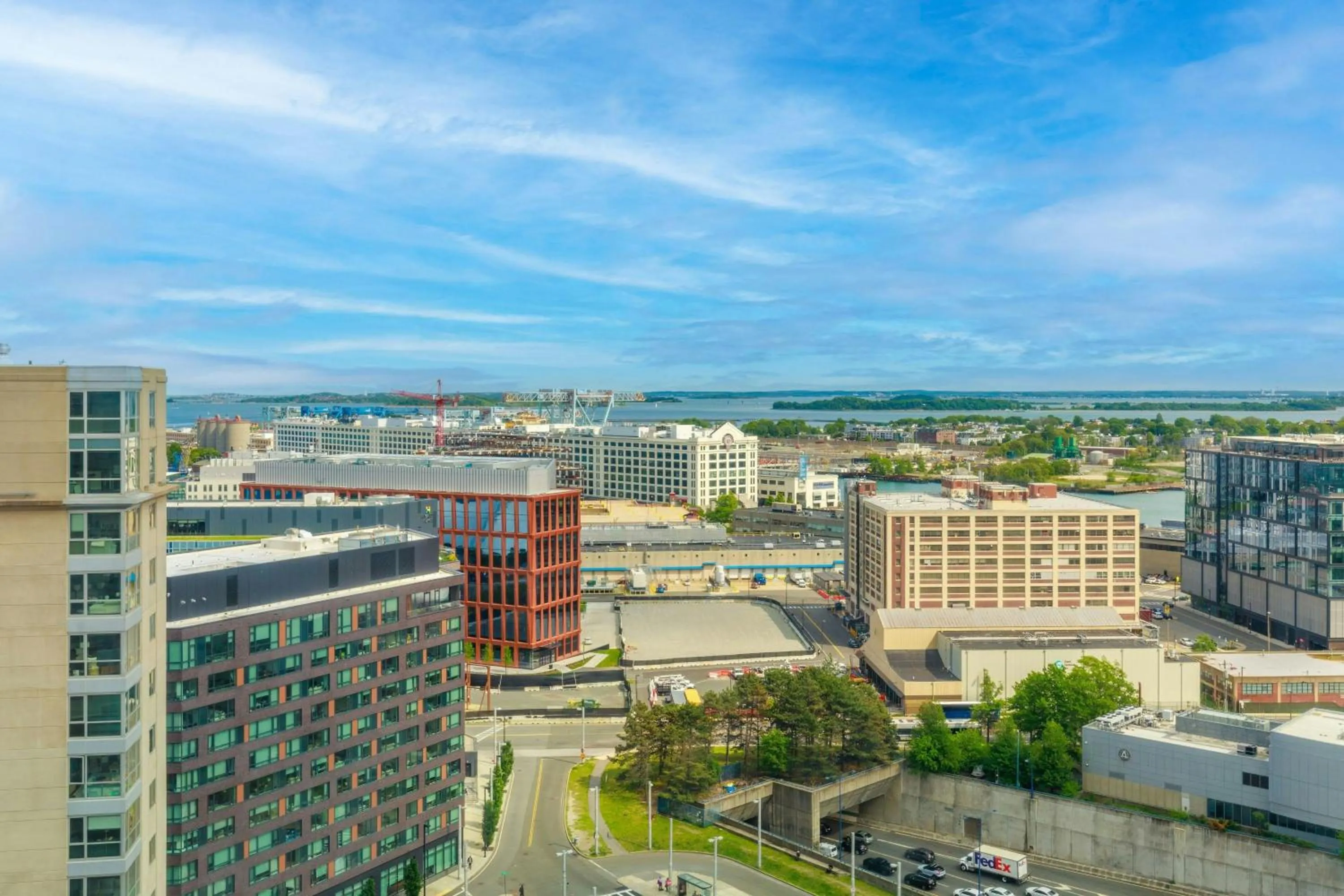 Photo of the whole room in Renaissance Boston Seaport District