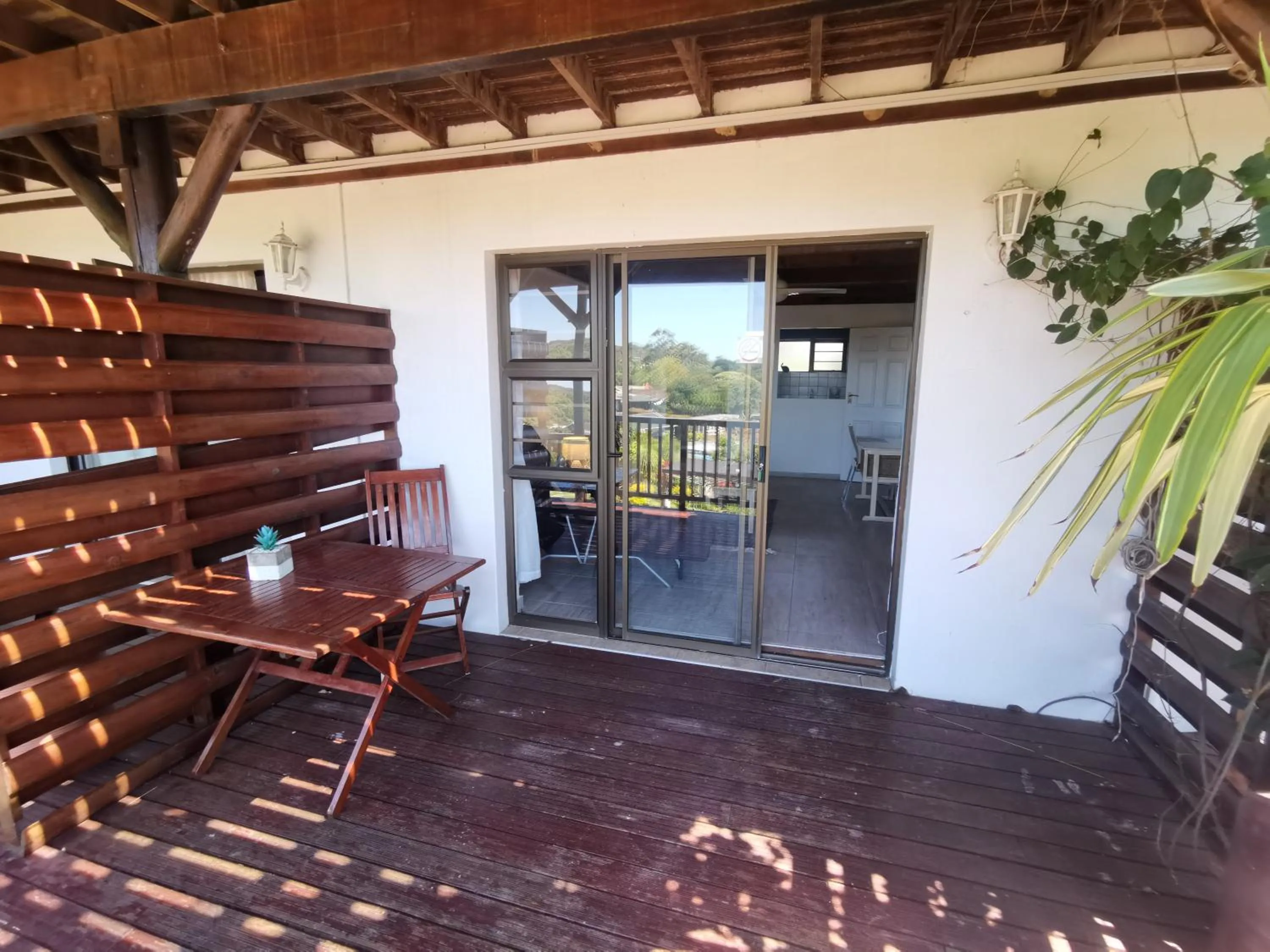 Balcony/Terrace in THE THATCH HIDE
