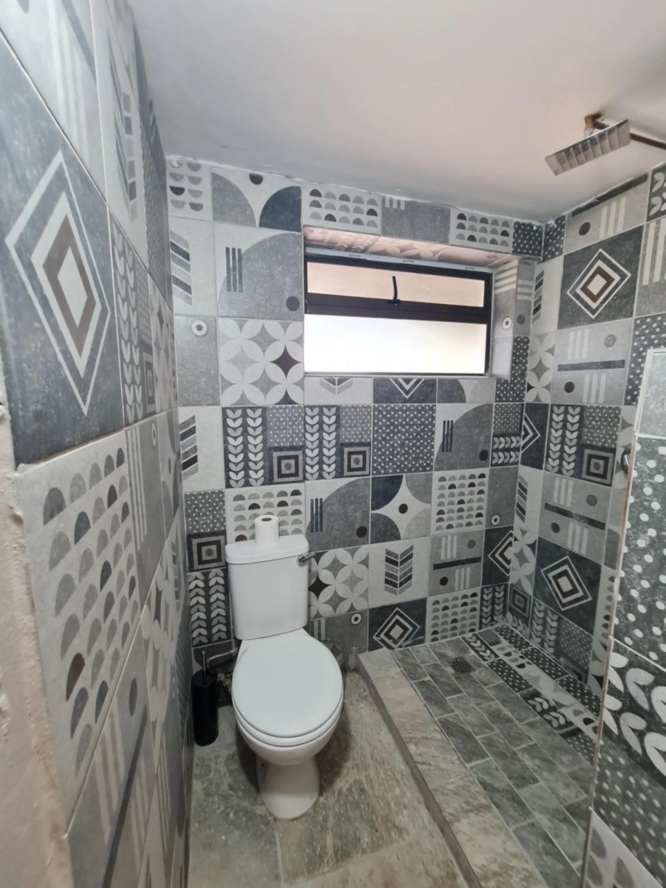 Bathroom in THE THATCH HIDE