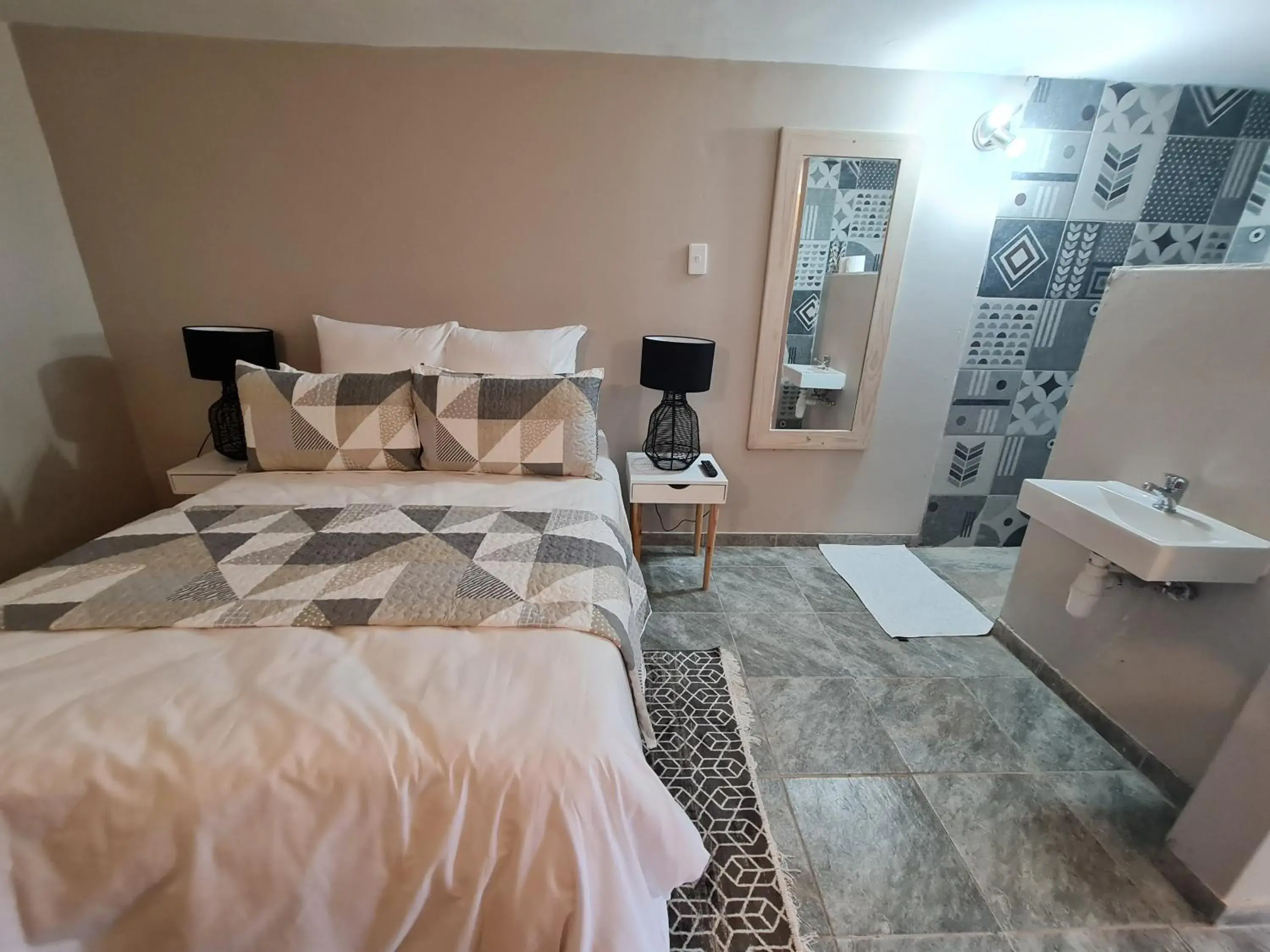 Deluxe Room in THE THATCH HIDE Deluxe Room in THE THATCH HIDE