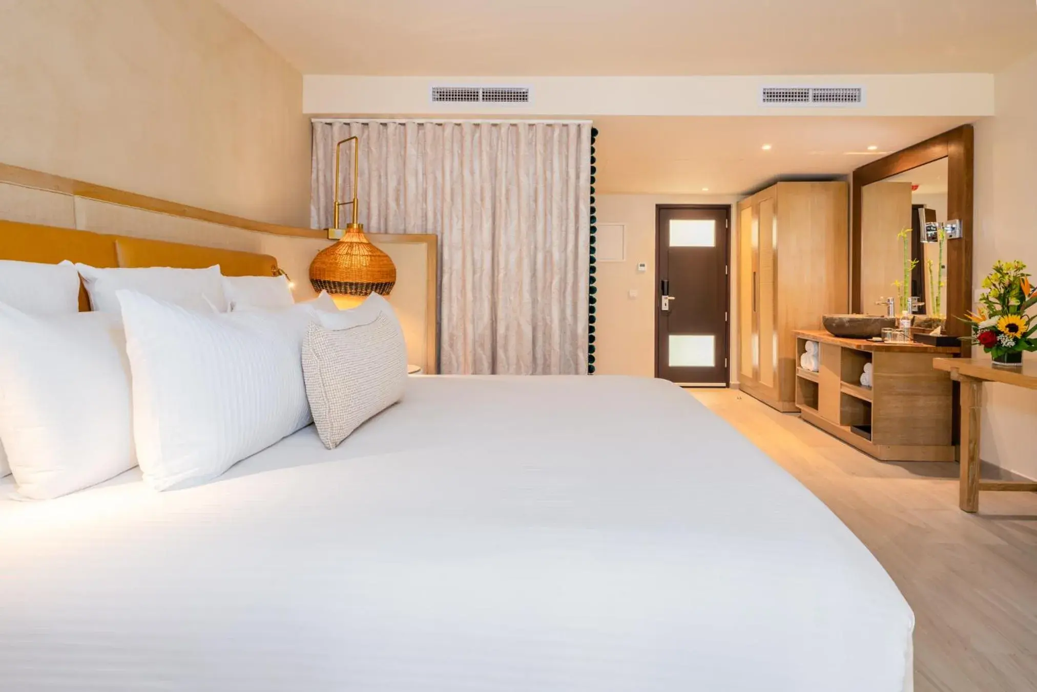 Junior Suite - single occupancy in Zoetry Curacao Junior Suite - single occupancy in Zoetry Curacao