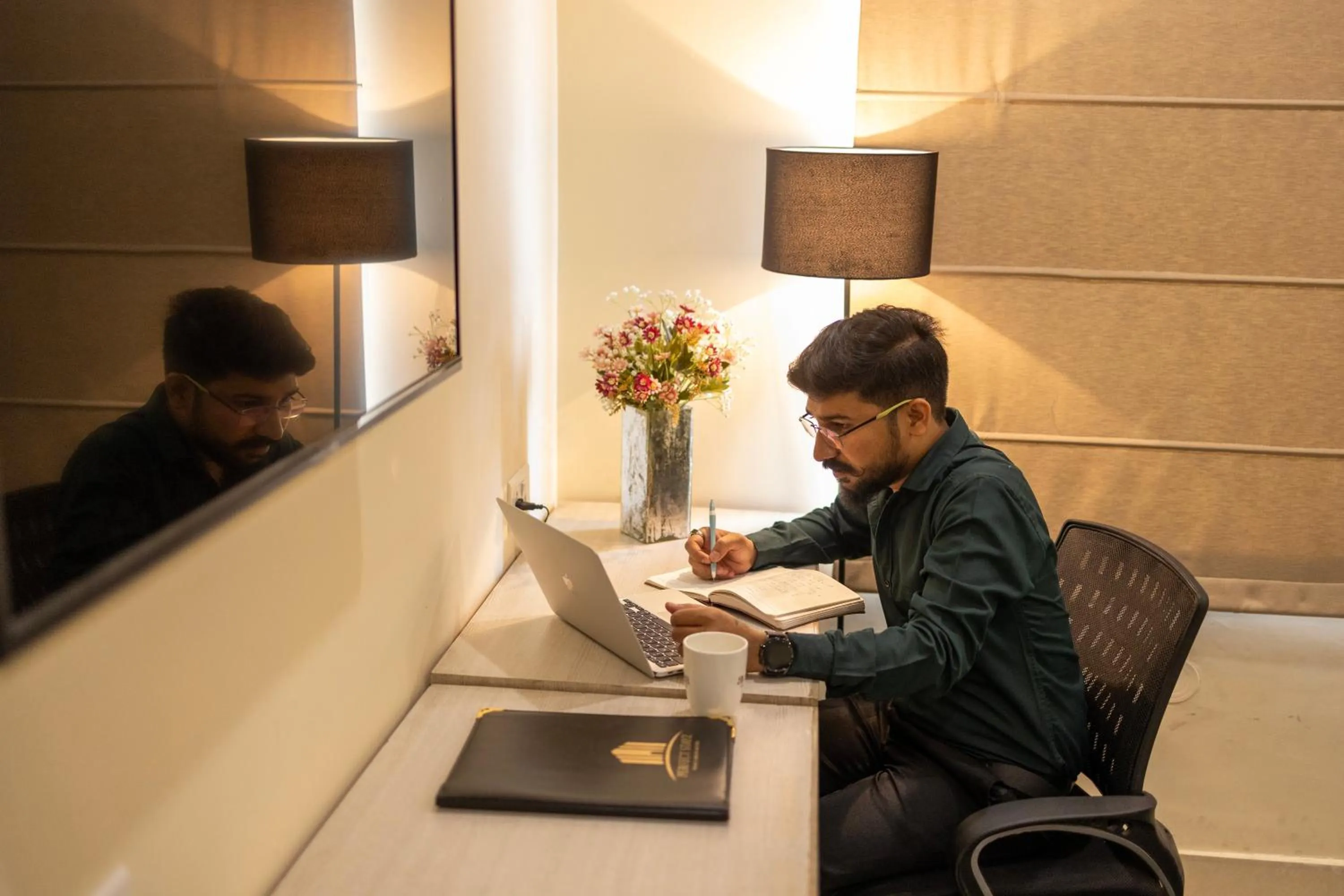 Seating area in Sagar Hotel JUST 5 MIN FROM GOLDEN TEMPLE
