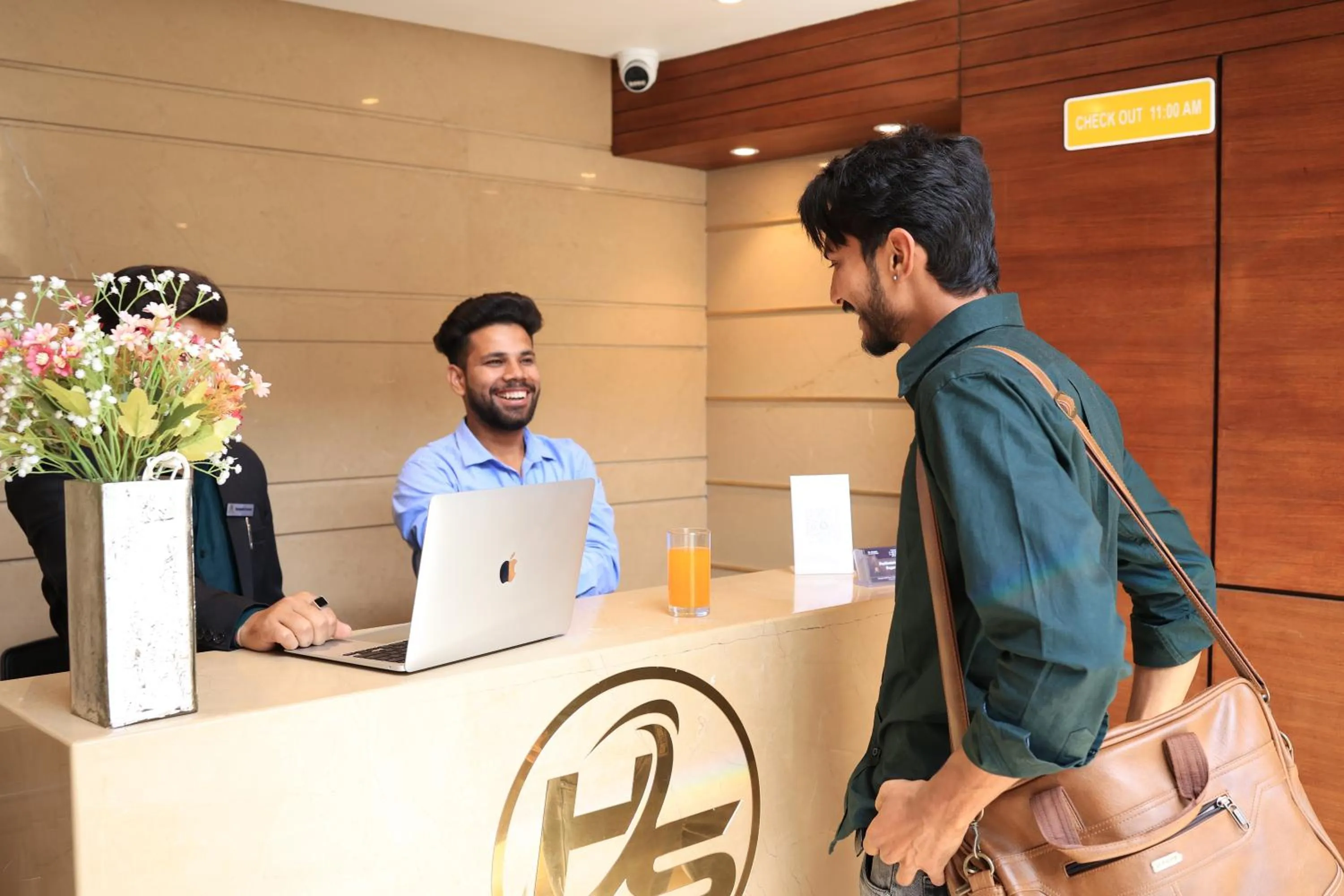 Lobby or reception in Sagar Hotel JUST 5 MIN FROM GOLDEN TEMPLE