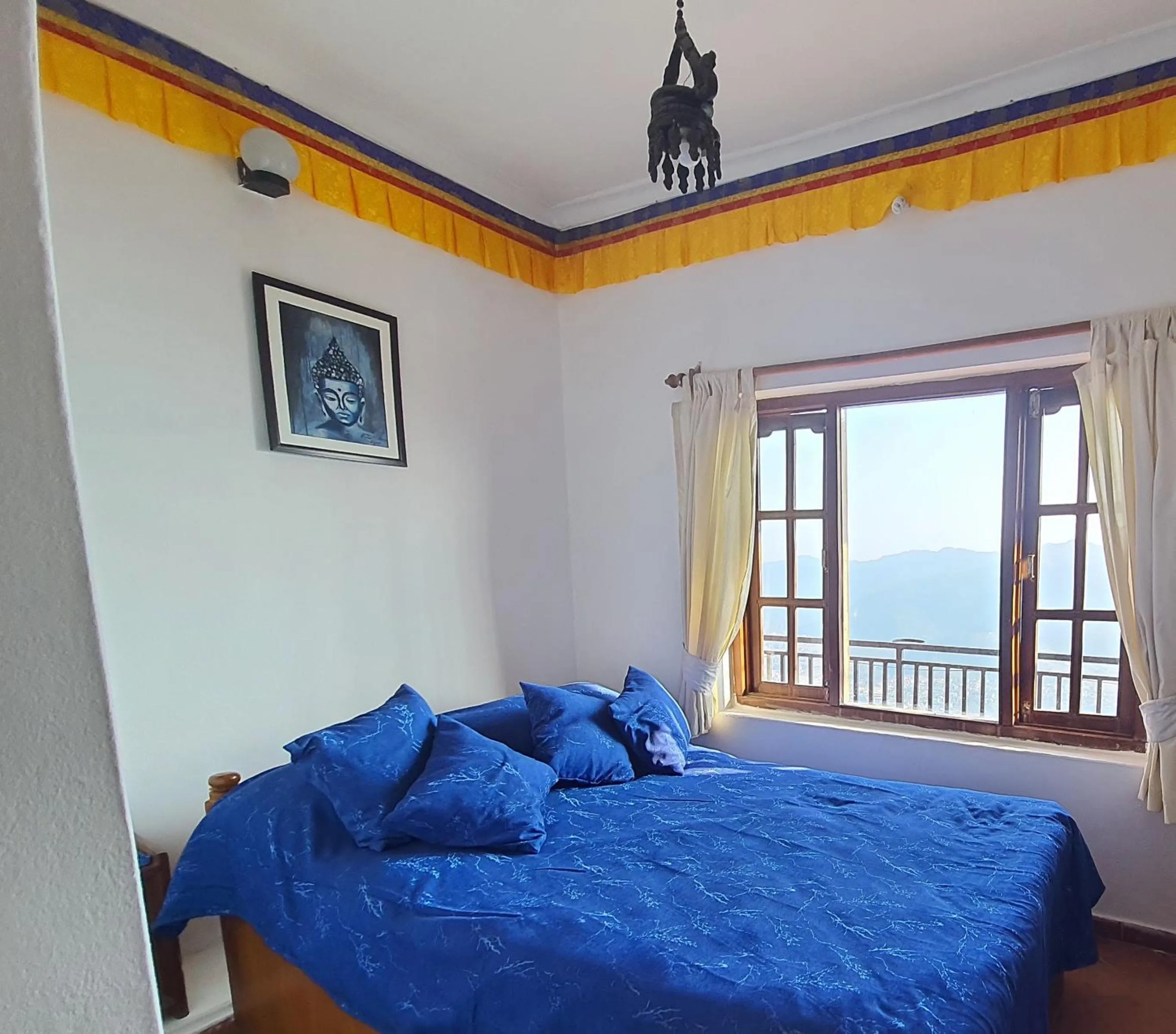 Bed in Peace Dragon Lodge