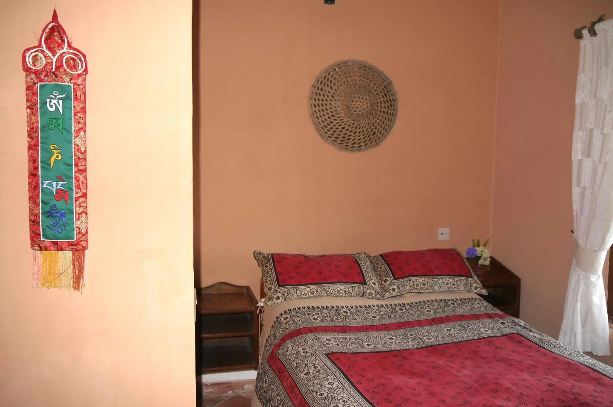 Bed in Peace Dragon Lodge