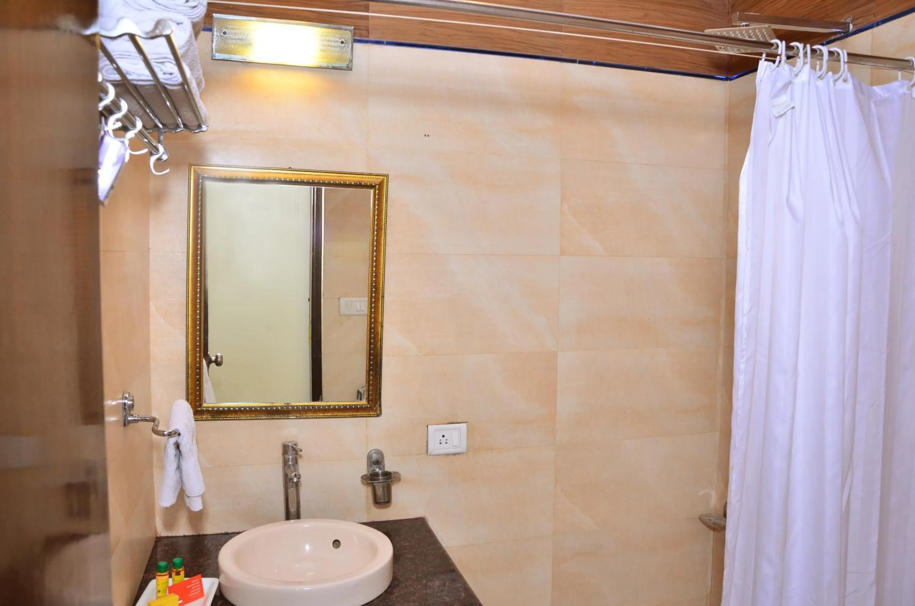 Bathroom in Rajputana Haveli - Jaipur
