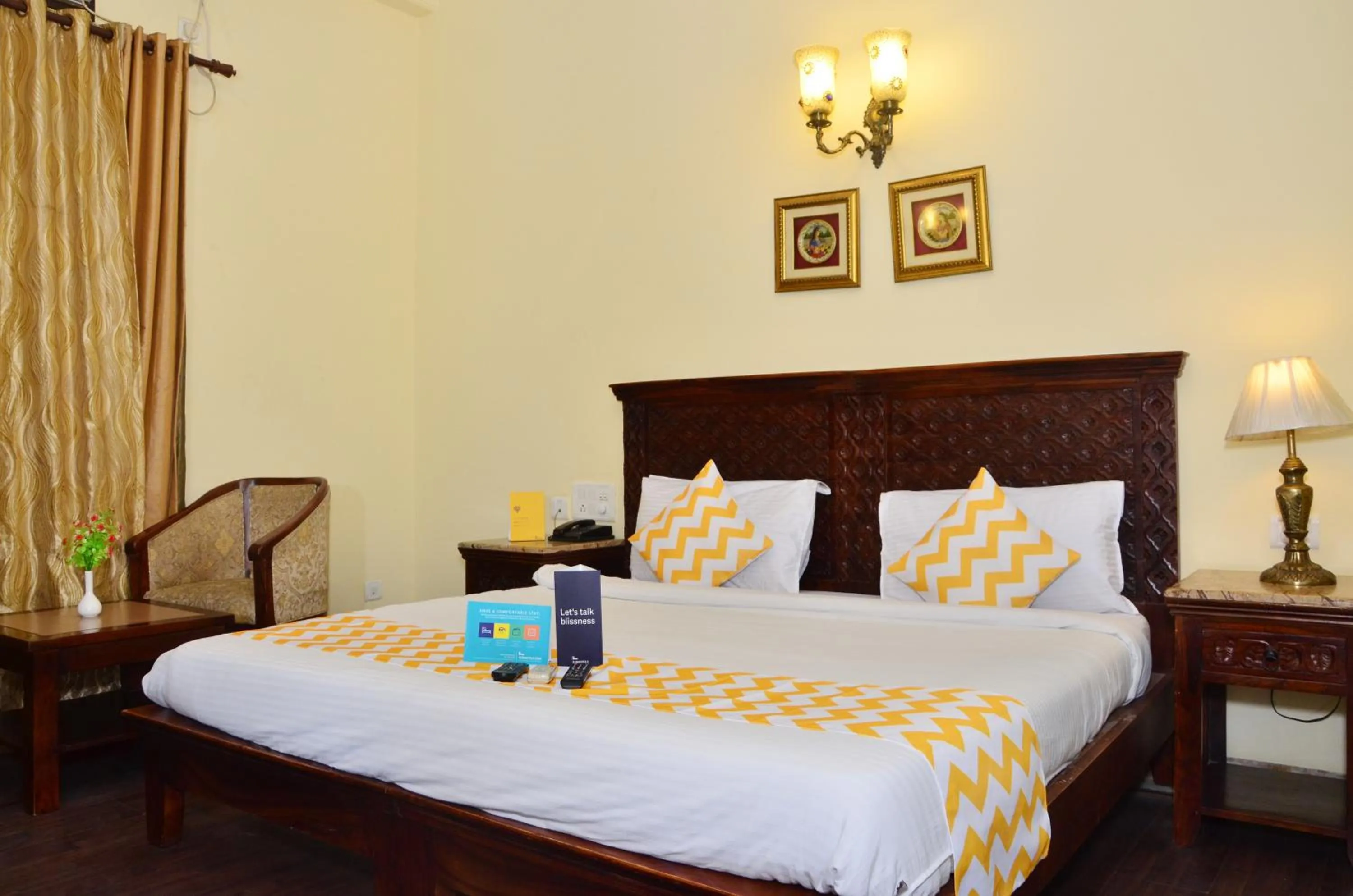 Bedroom, Bed in Rajputana Haveli - Jaipur