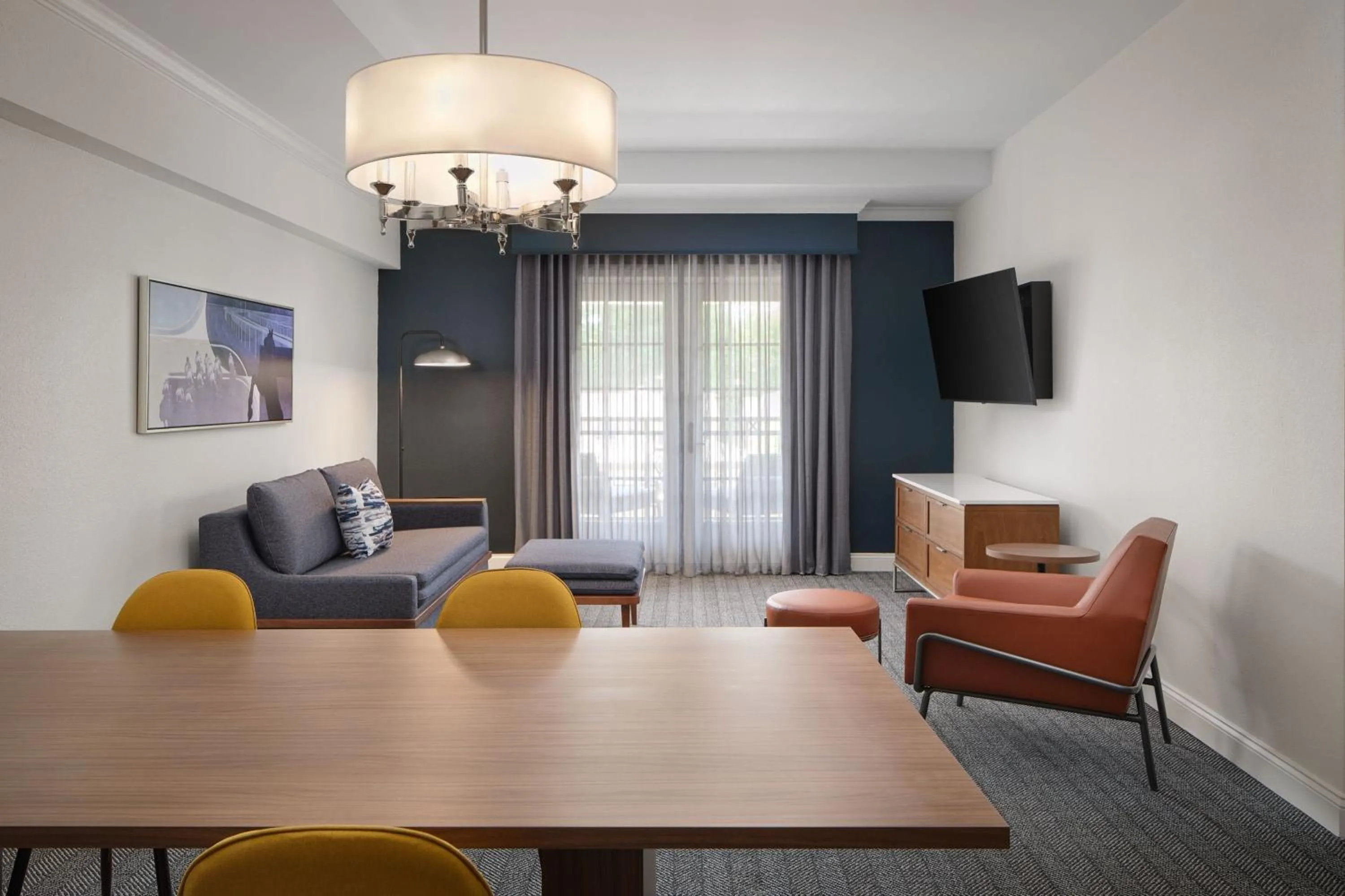 Photo of the whole room in Courtyard by Marriott Saratoga Springs