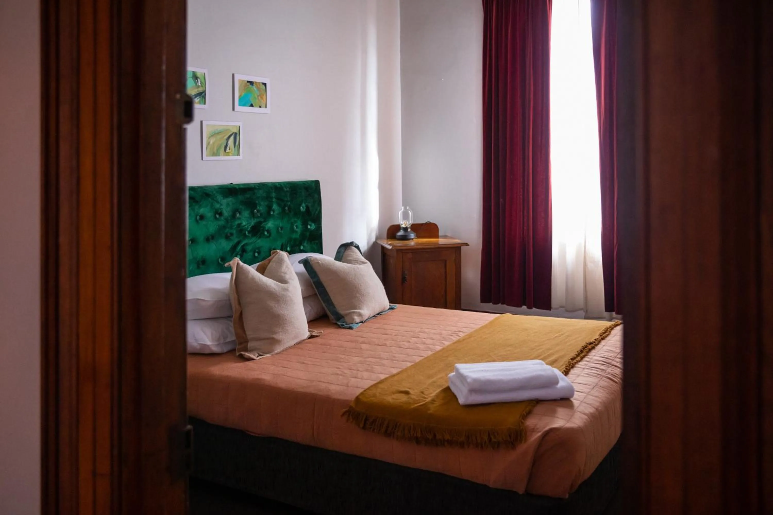 Bedroom, Bed in The Family Hotel