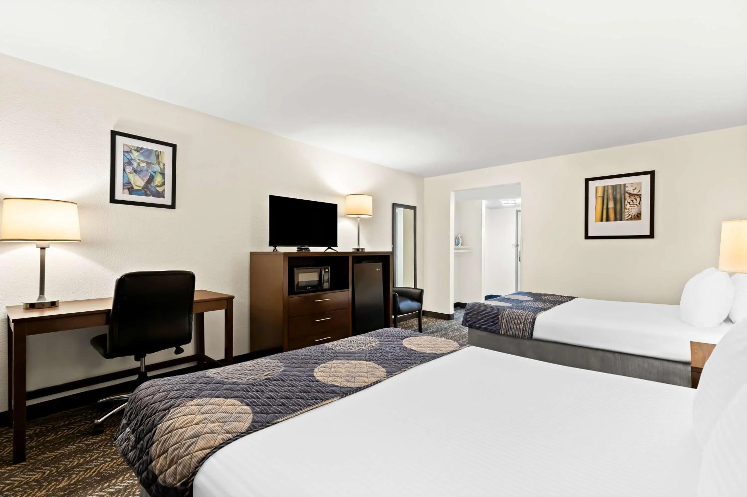 Bedroom, Bed in Best Western Yacht Harbor Hotel