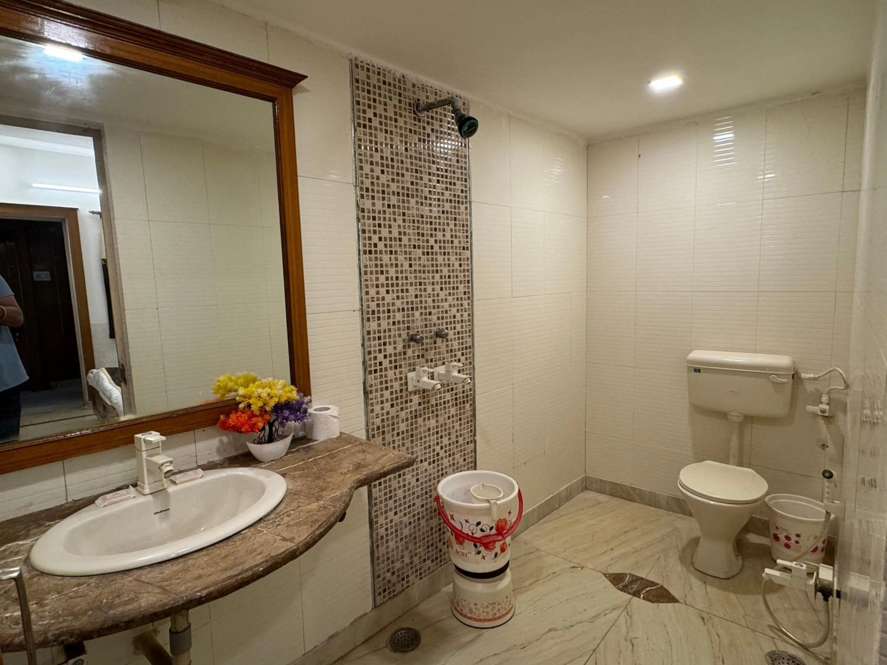 Hotel Kamal Nearest To Taj Mahal