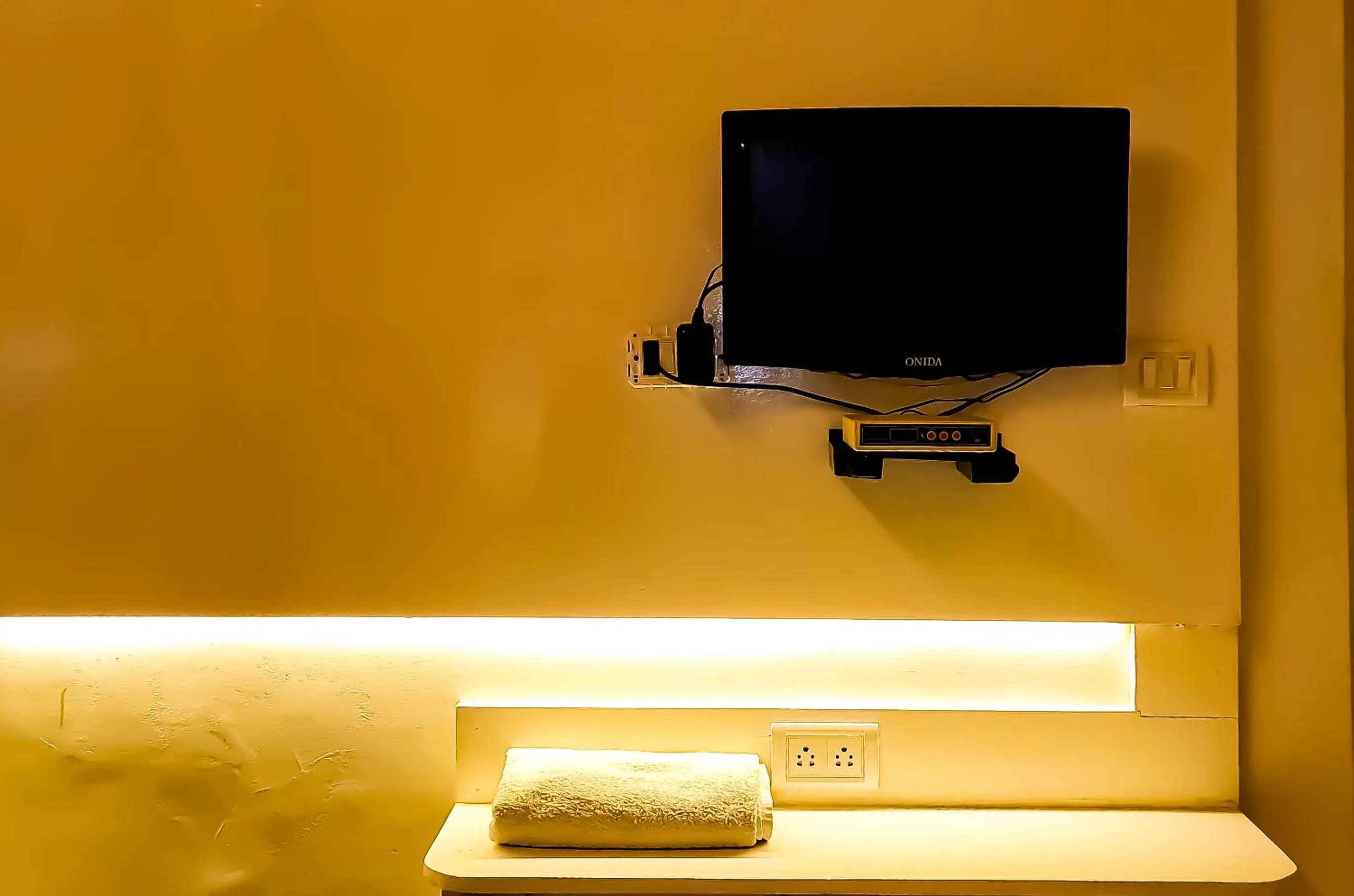 Hotel Kamal Nearest To Taj Mahal