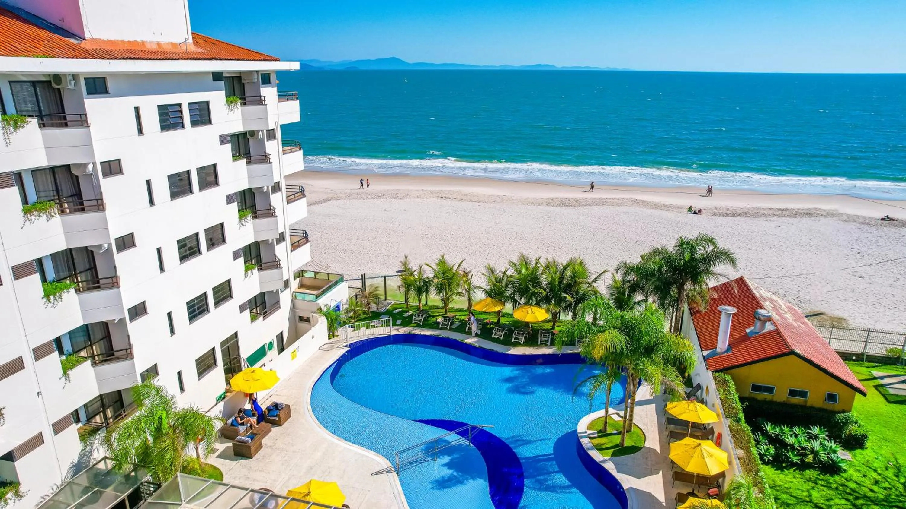 Beach in Hotel Palace 1