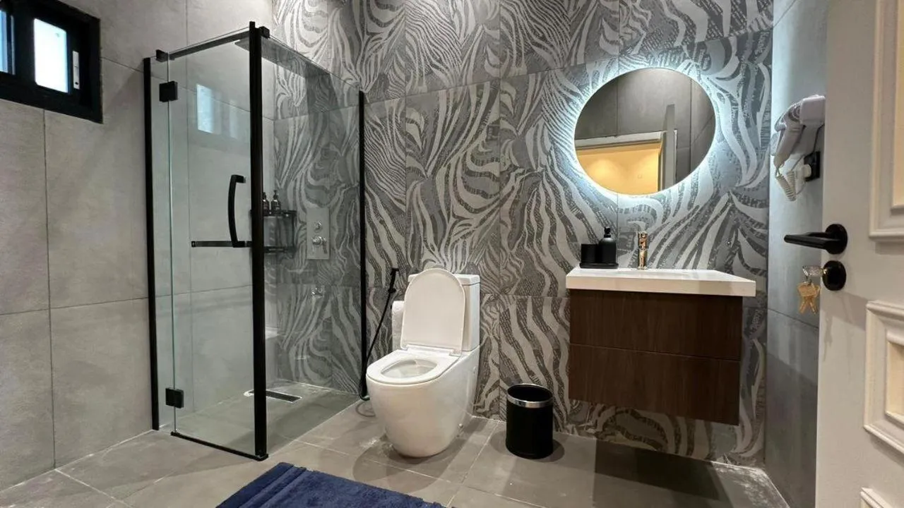 Shower in V Hotel in Paje