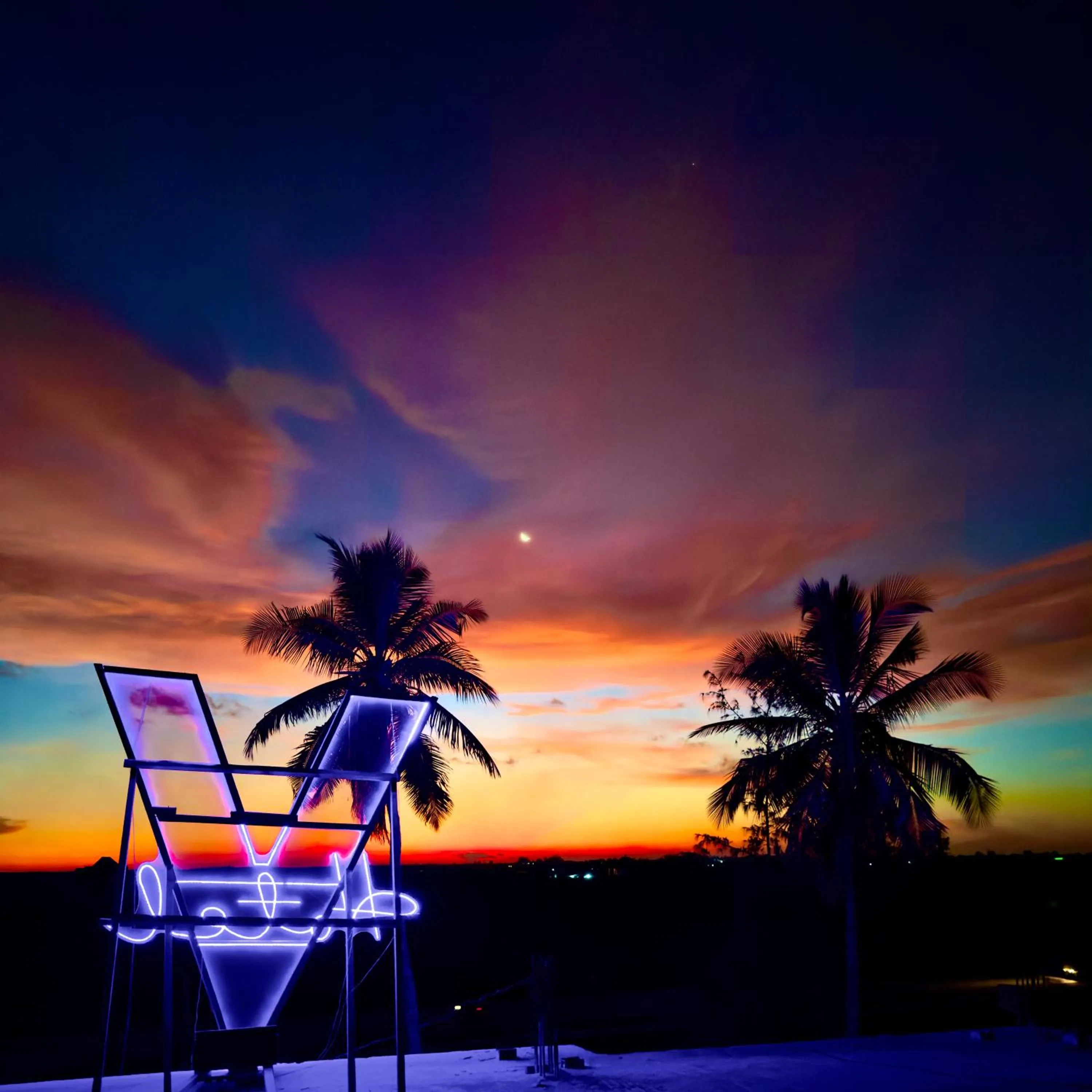 Logo/Certificate/Sign in V Hotel in Paje