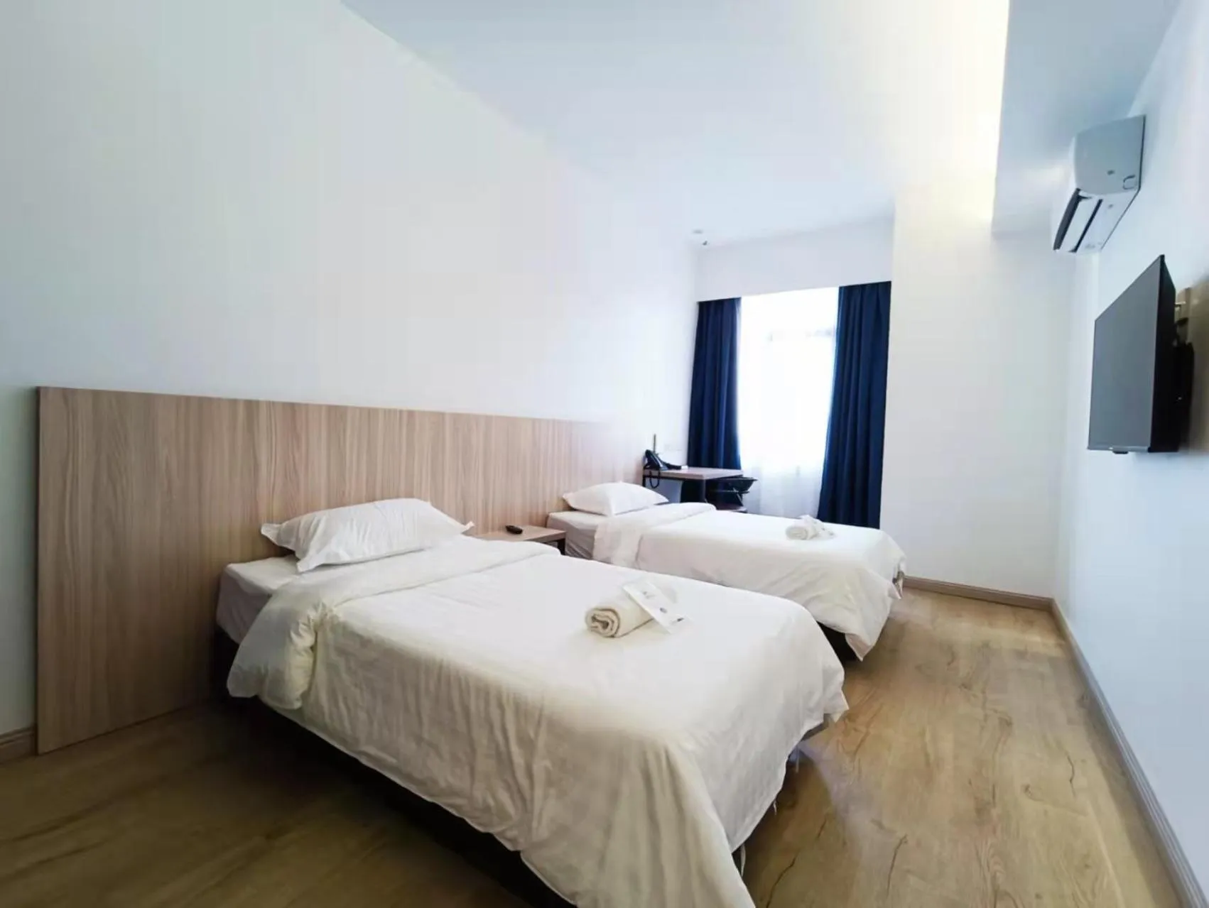 Bedroom, Bed in Starlink Hotel