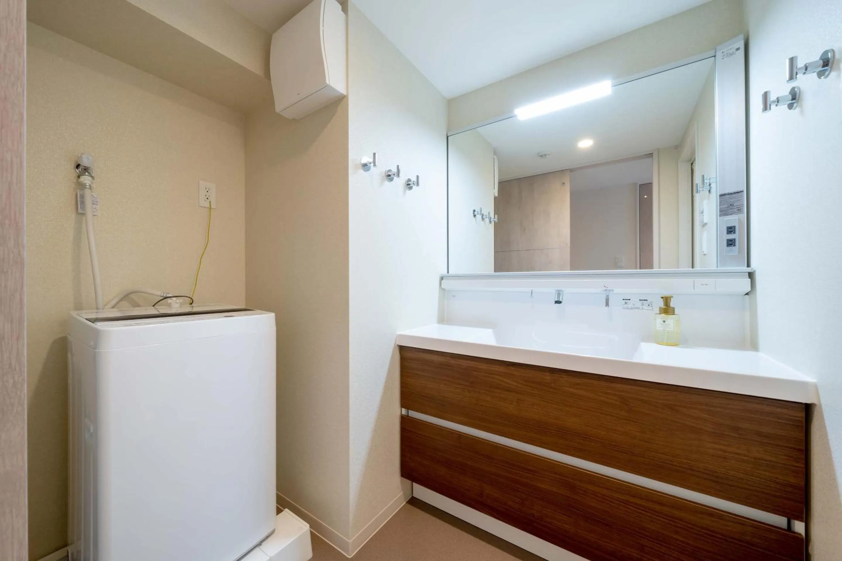 washing machine in RESI STAY Kyo Ryuvilux Nijo