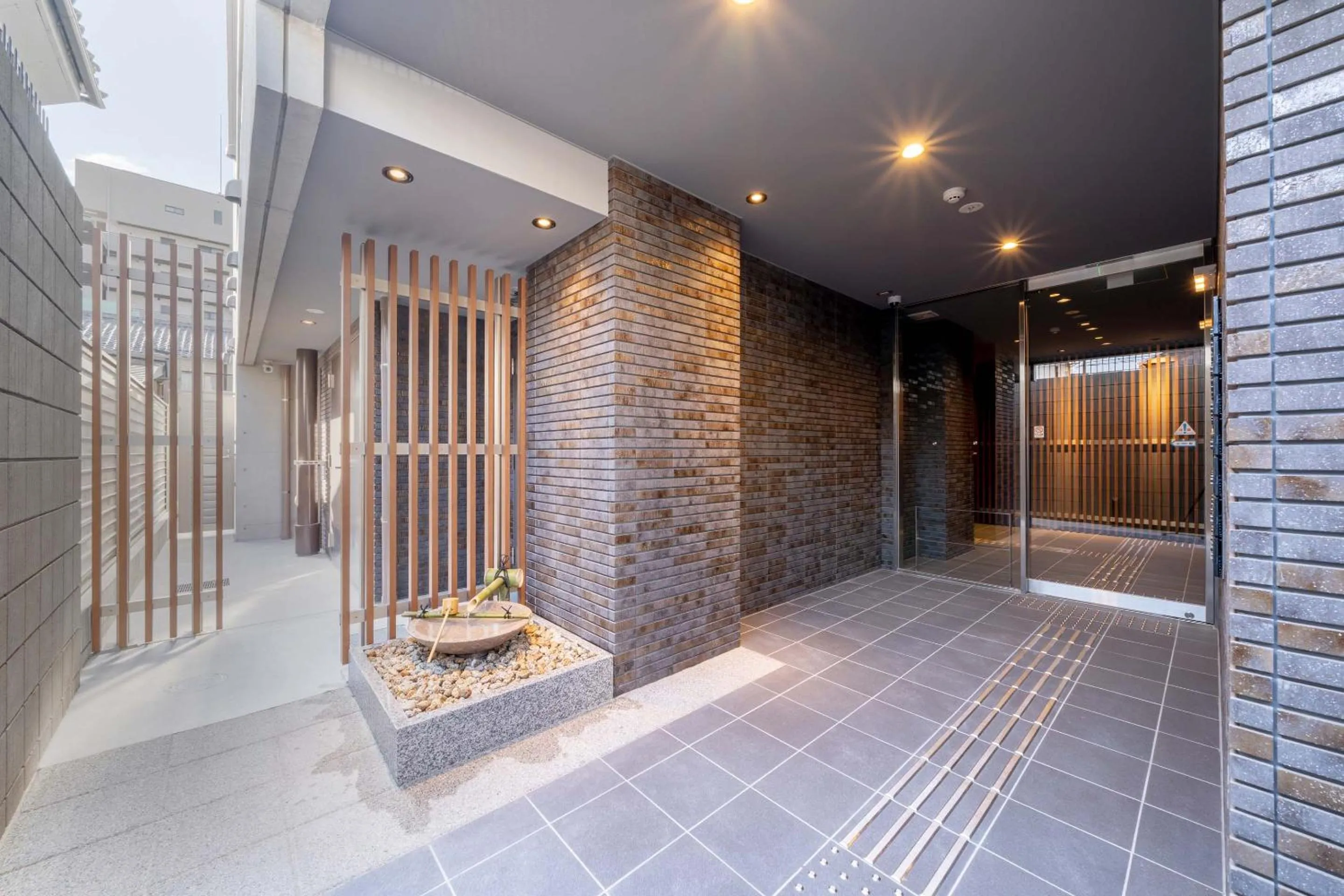Facade/entrance in RESI STAY Kyo Ryuvilux Nijo