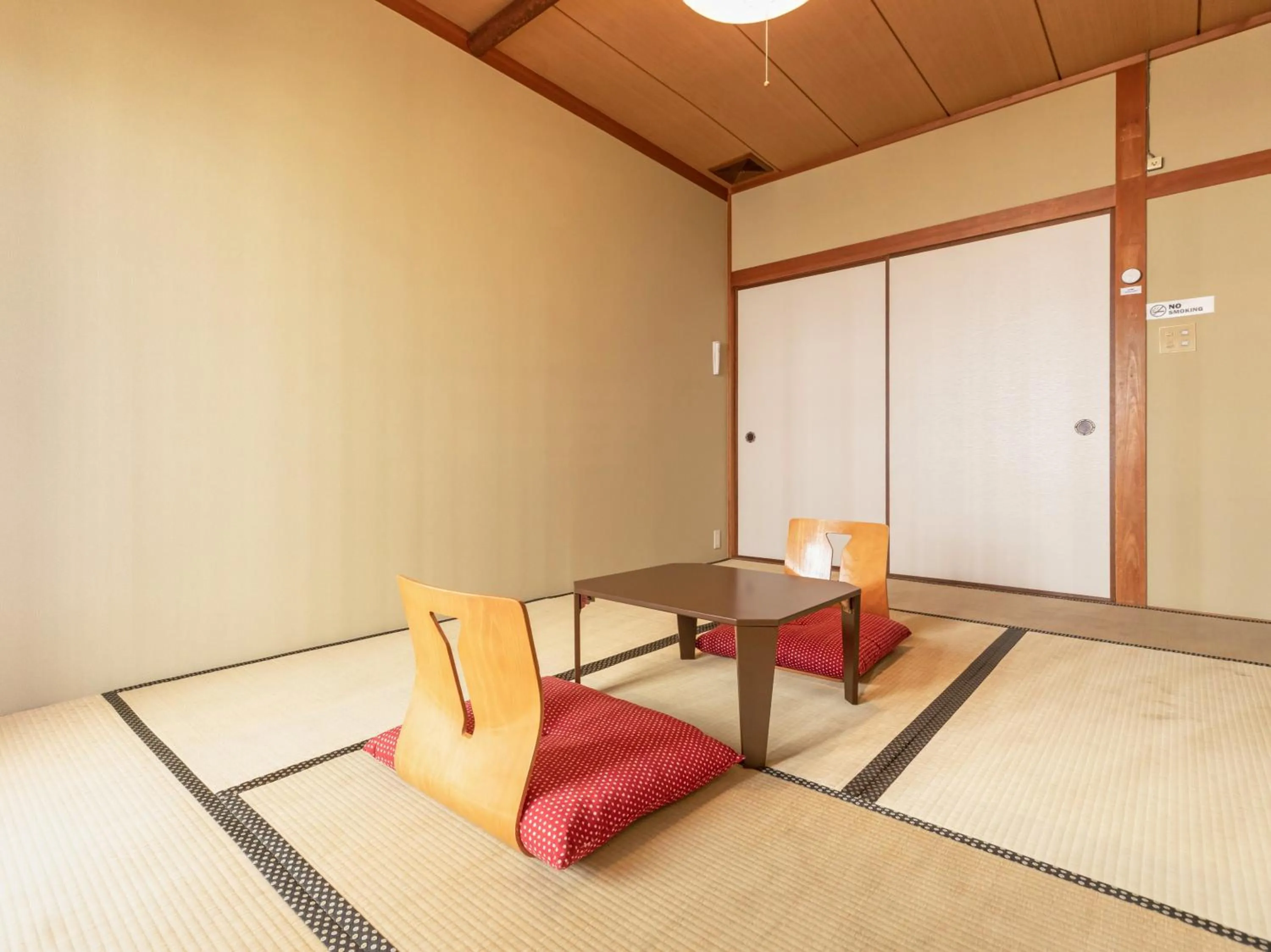 Photo of the whole room in Kousen Annex Kazeya Group