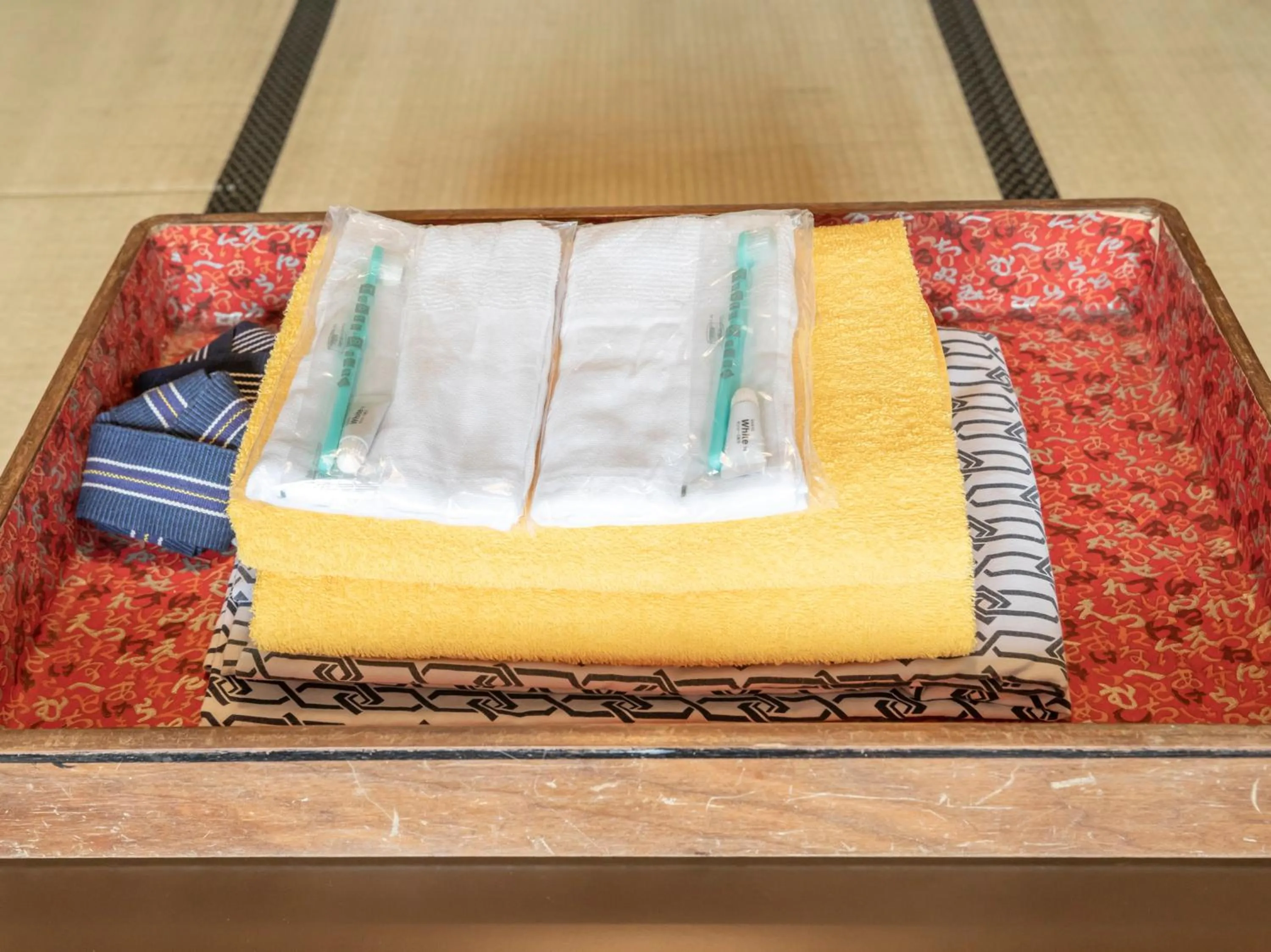 Photo of the whole room, Bed in Kousen Annex Kazeya Group