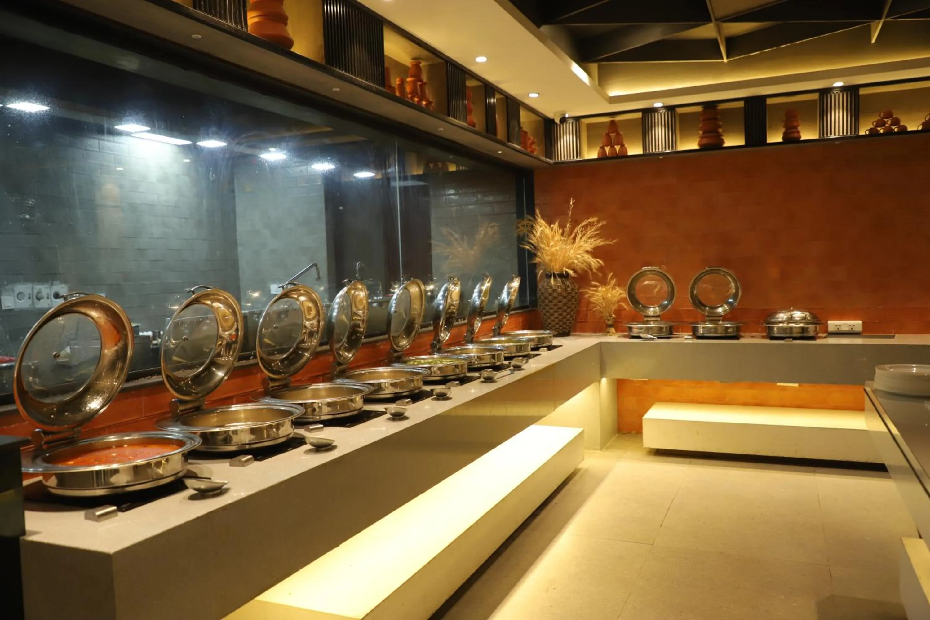 Restaurant/places to eat in Grand Sarovar Portico, Latur