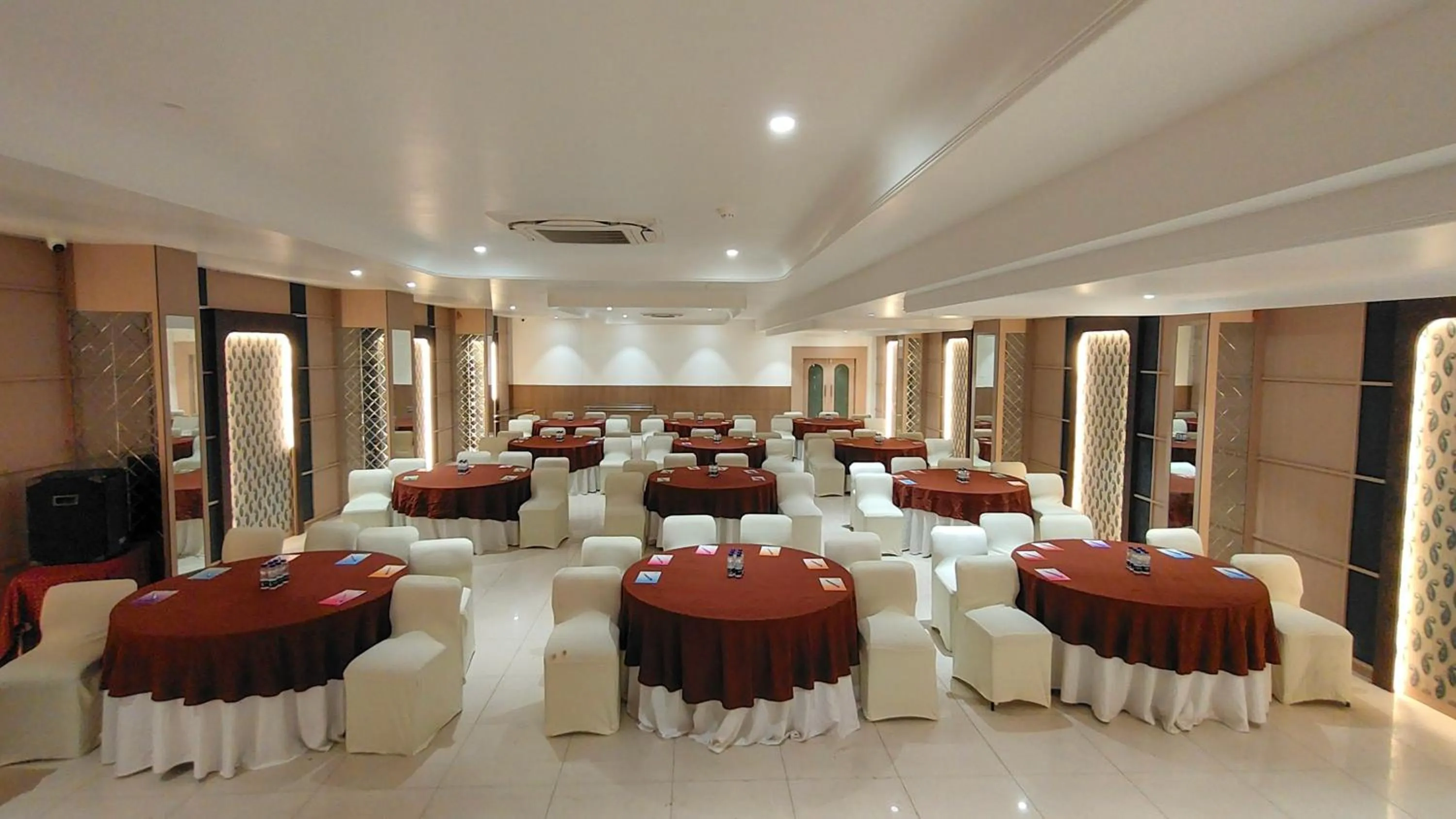 Banquet/Function facilities in Grand Sarovar Portico, Latur