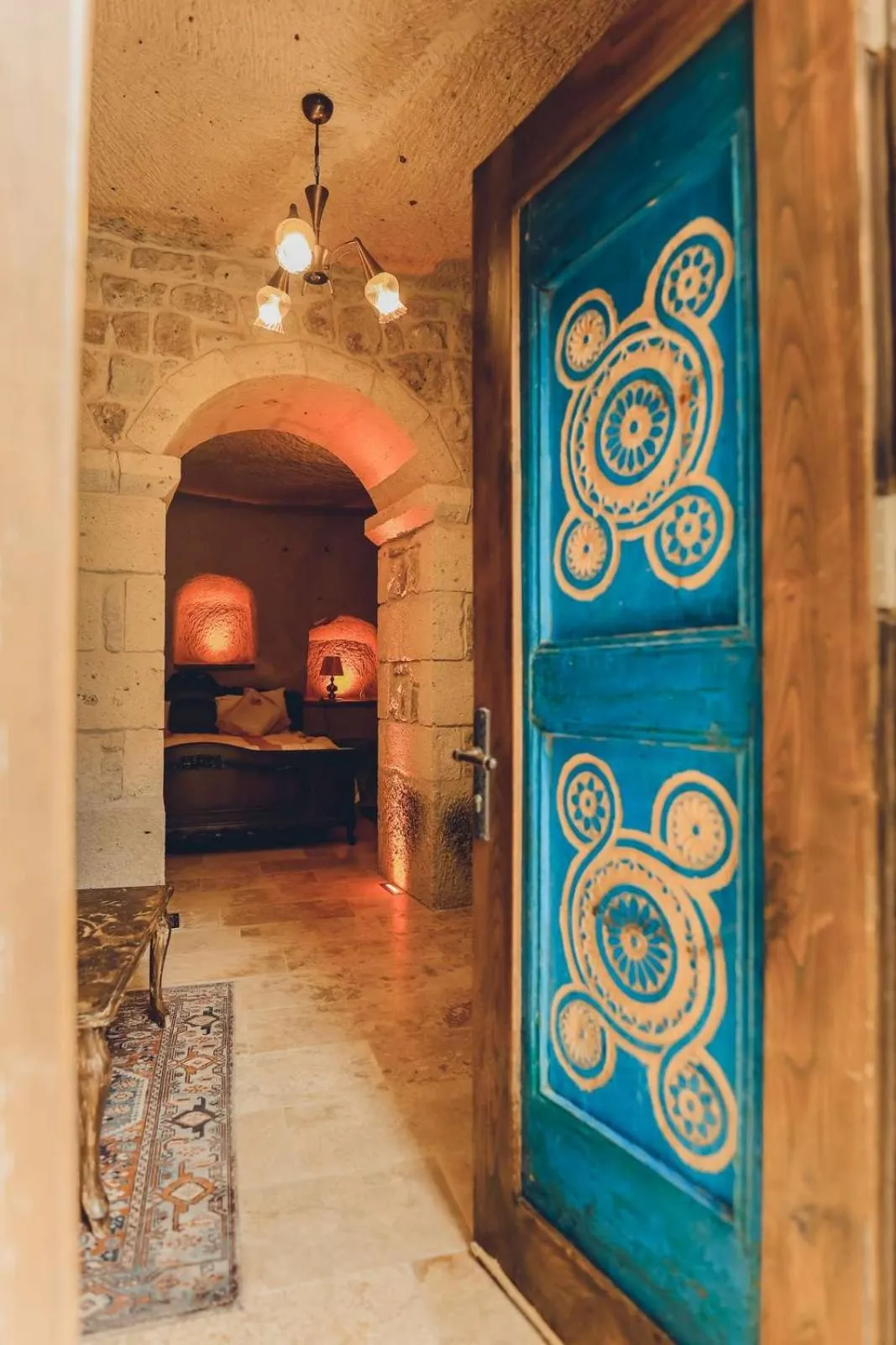 Facade/entrance in Serenus Cave Suites