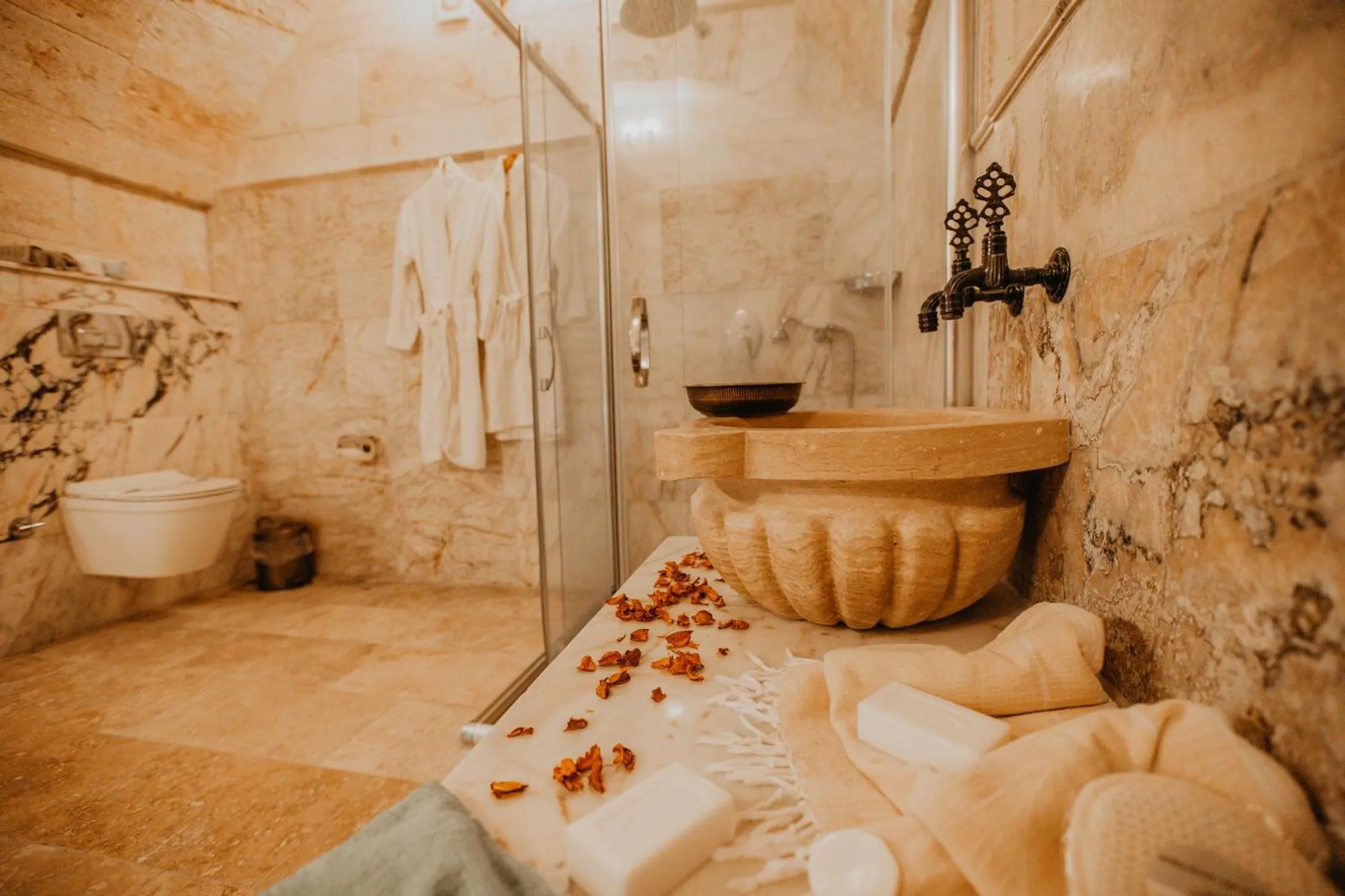 Bathroom in Serenus Cave Suites