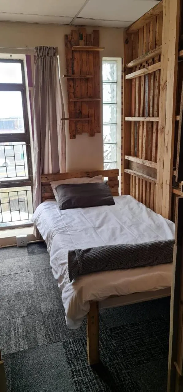 Bedroom in Sunset beach backpackers