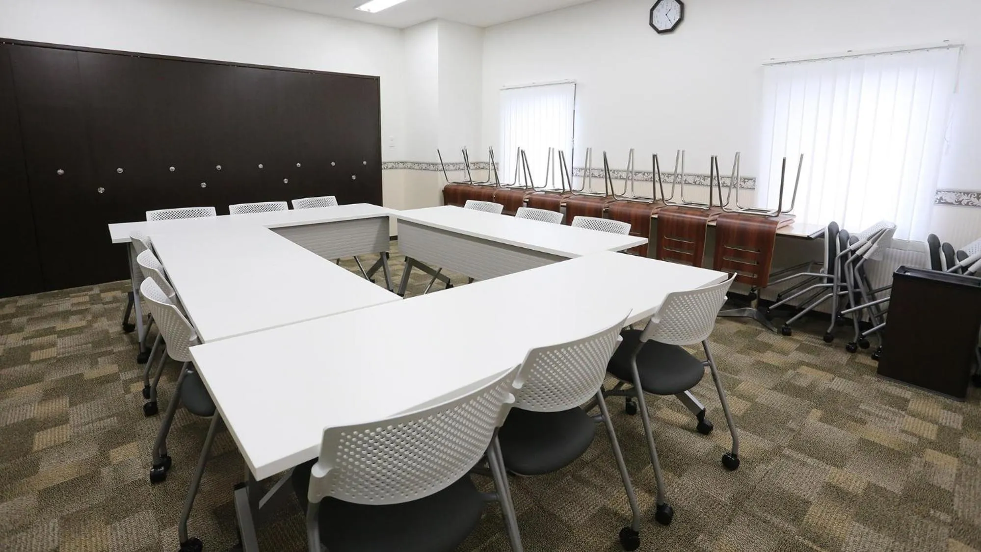 Meeting/conference room in Toyoko Inn Shin takaoka eki Shinkansen Minami guchi