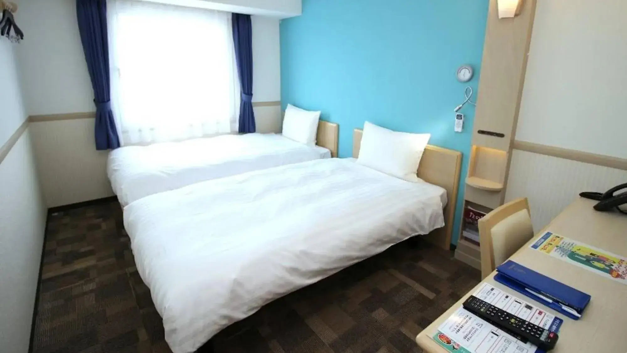 Twin Room - Non-Smoking in Toyoko Inn Tokyo Fuchu Nambu sen Minami tama Ekimae Twin Room - Non-Smoking in Toyoko Inn Tokyo Fuchu Nambu sen Minami tama Ekimae