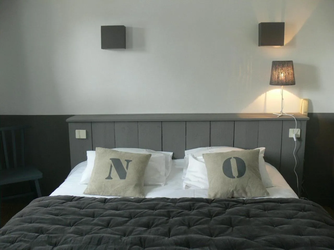 Bed in L'Île Ô Château