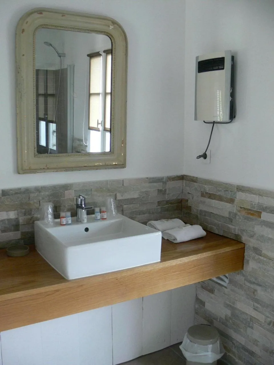 Bathroom in L'Île Ô Château