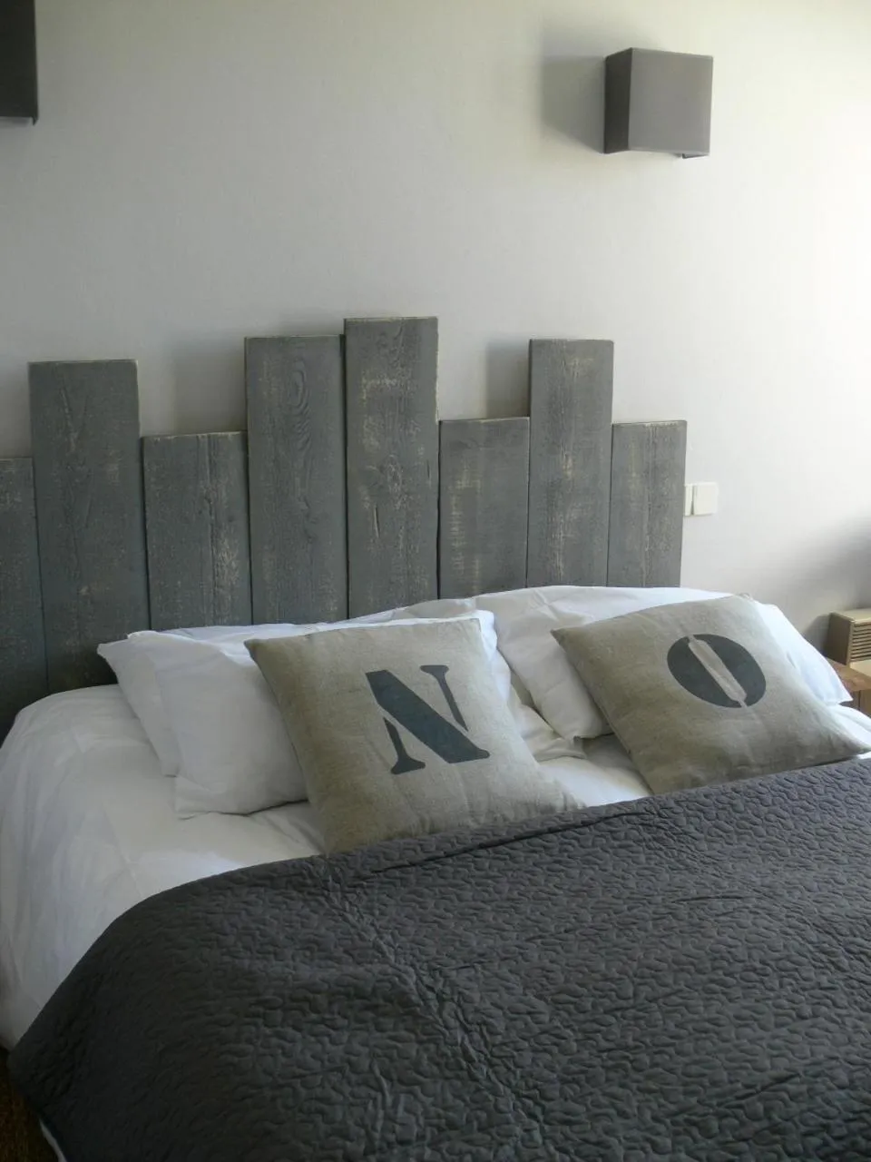 Bed in L'Île Ô Château