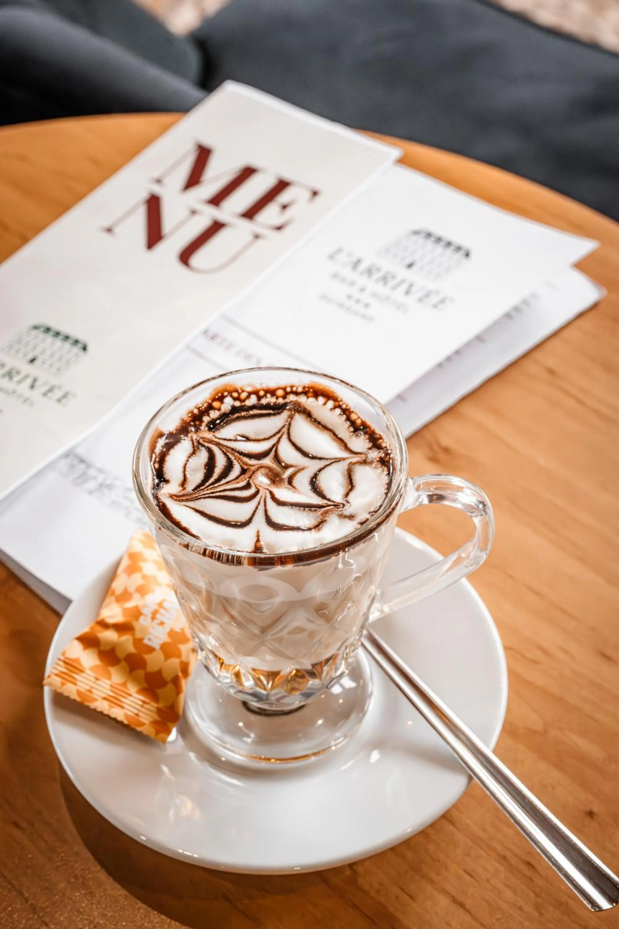 Lounge or bar in Brit Hotel L'Arrivée Guingamp