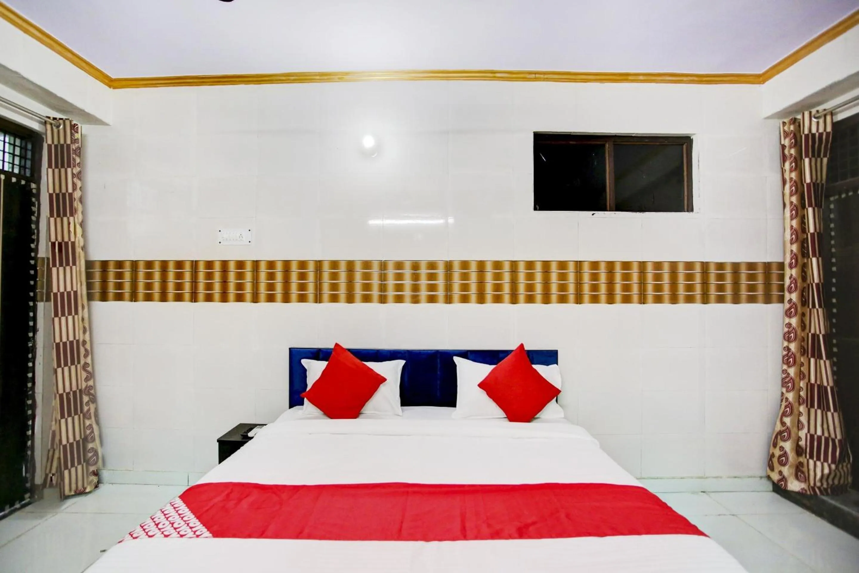 Lobby or reception, Bed in Hotel O by OYO DS Palace