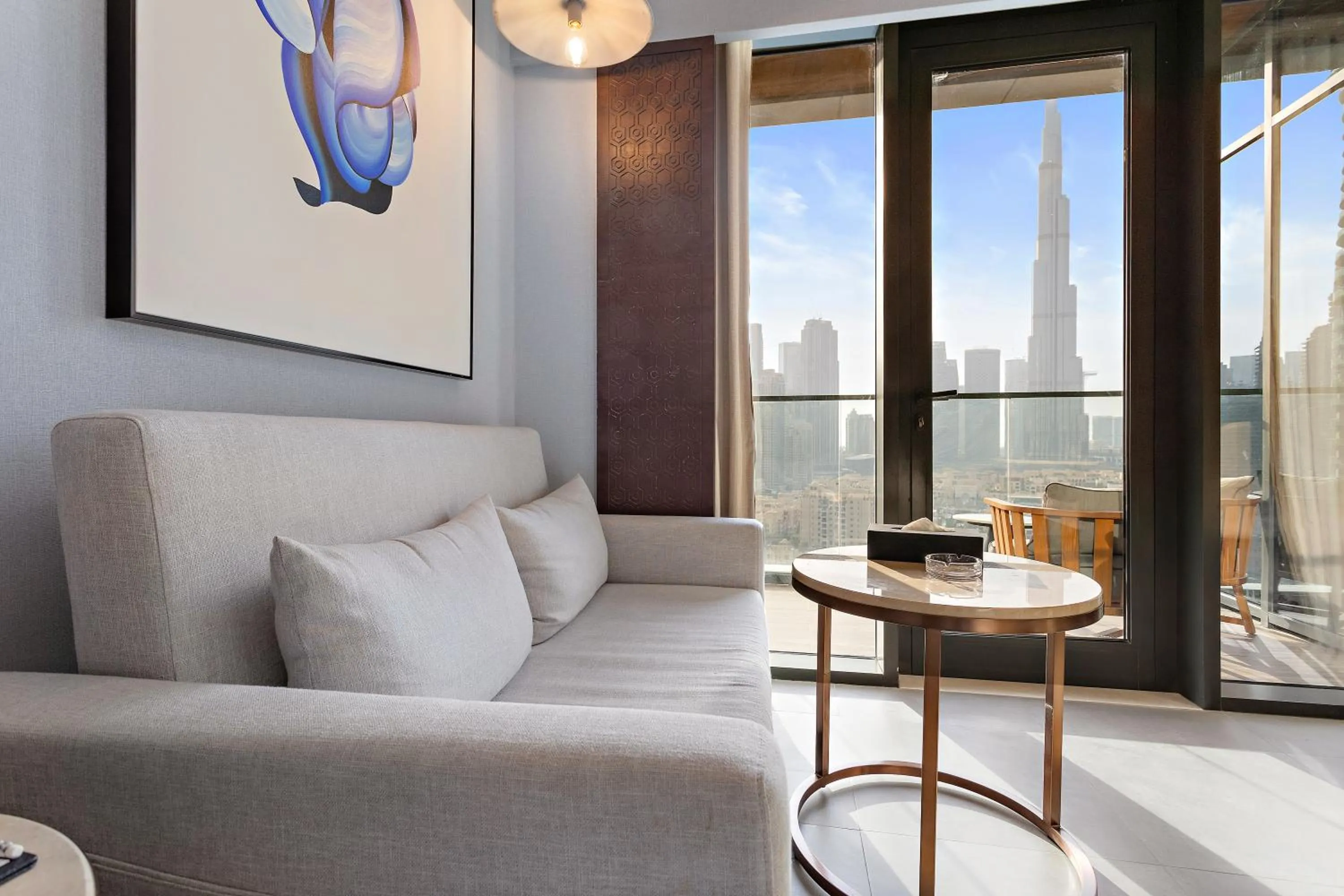 Seating area in Ramee Dream Hotel Downtown