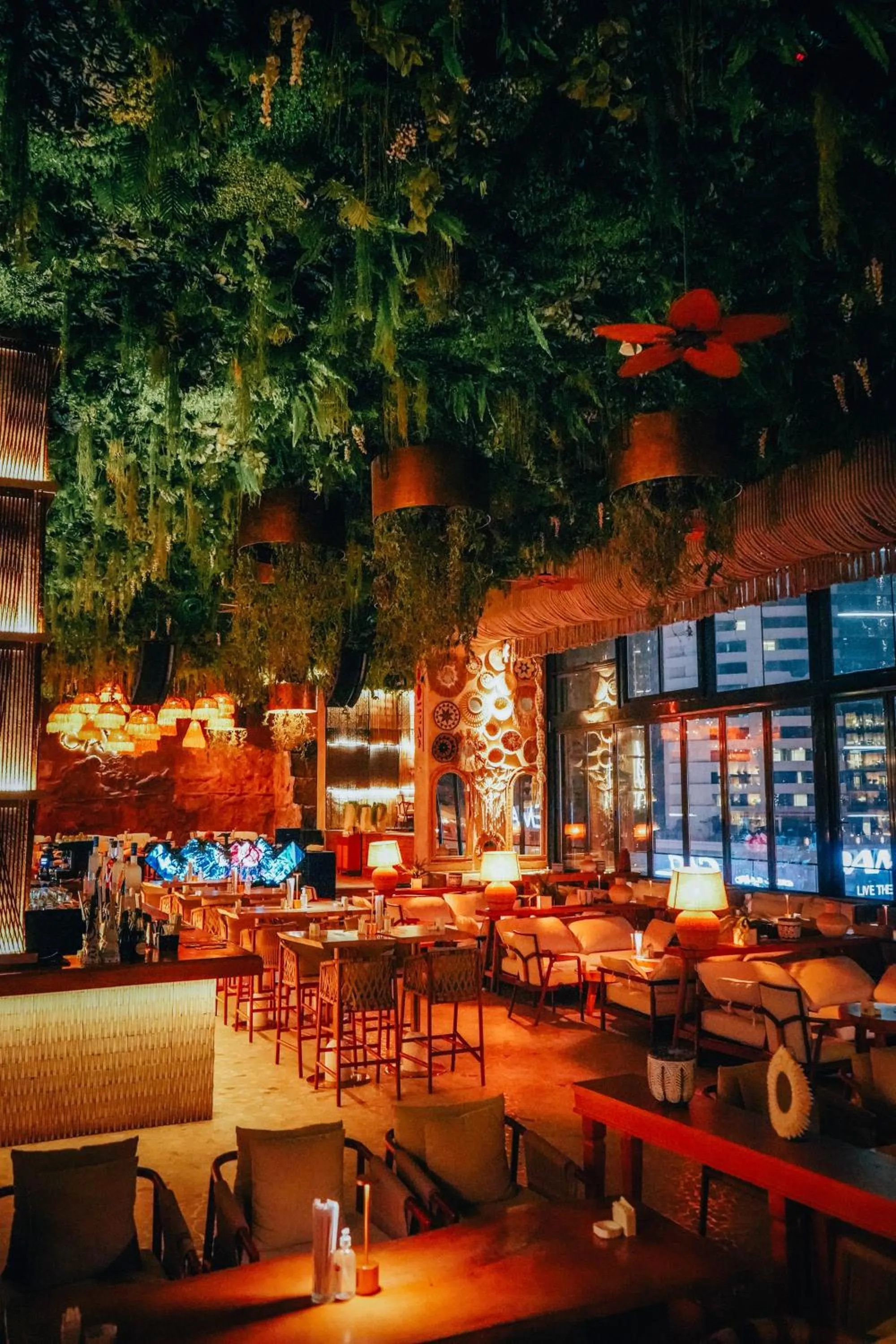 Nightclub / DJ in Ramee Dream Hotel Downtown