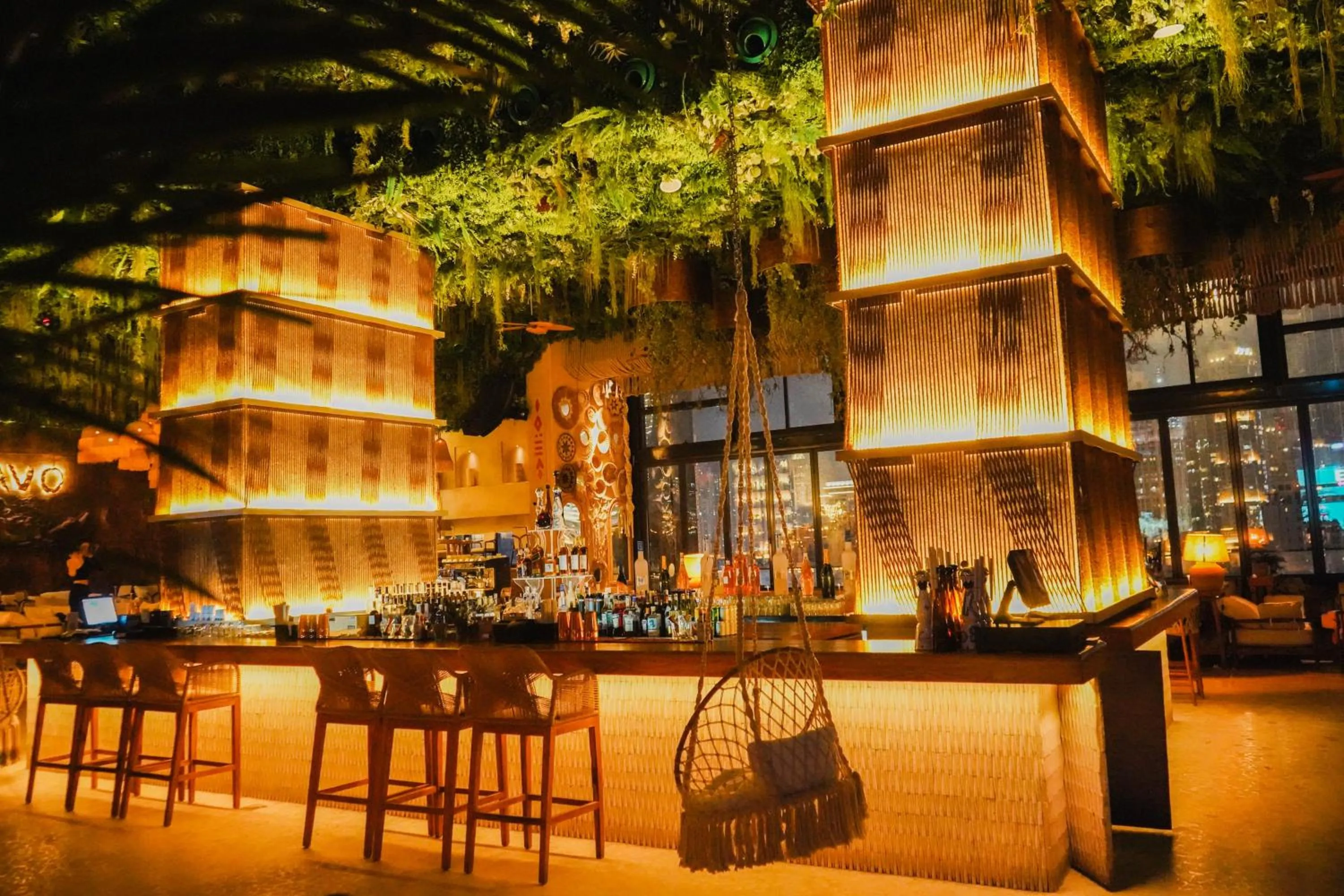 Nightclub / DJ in Ramee Dream Hotel Downtown