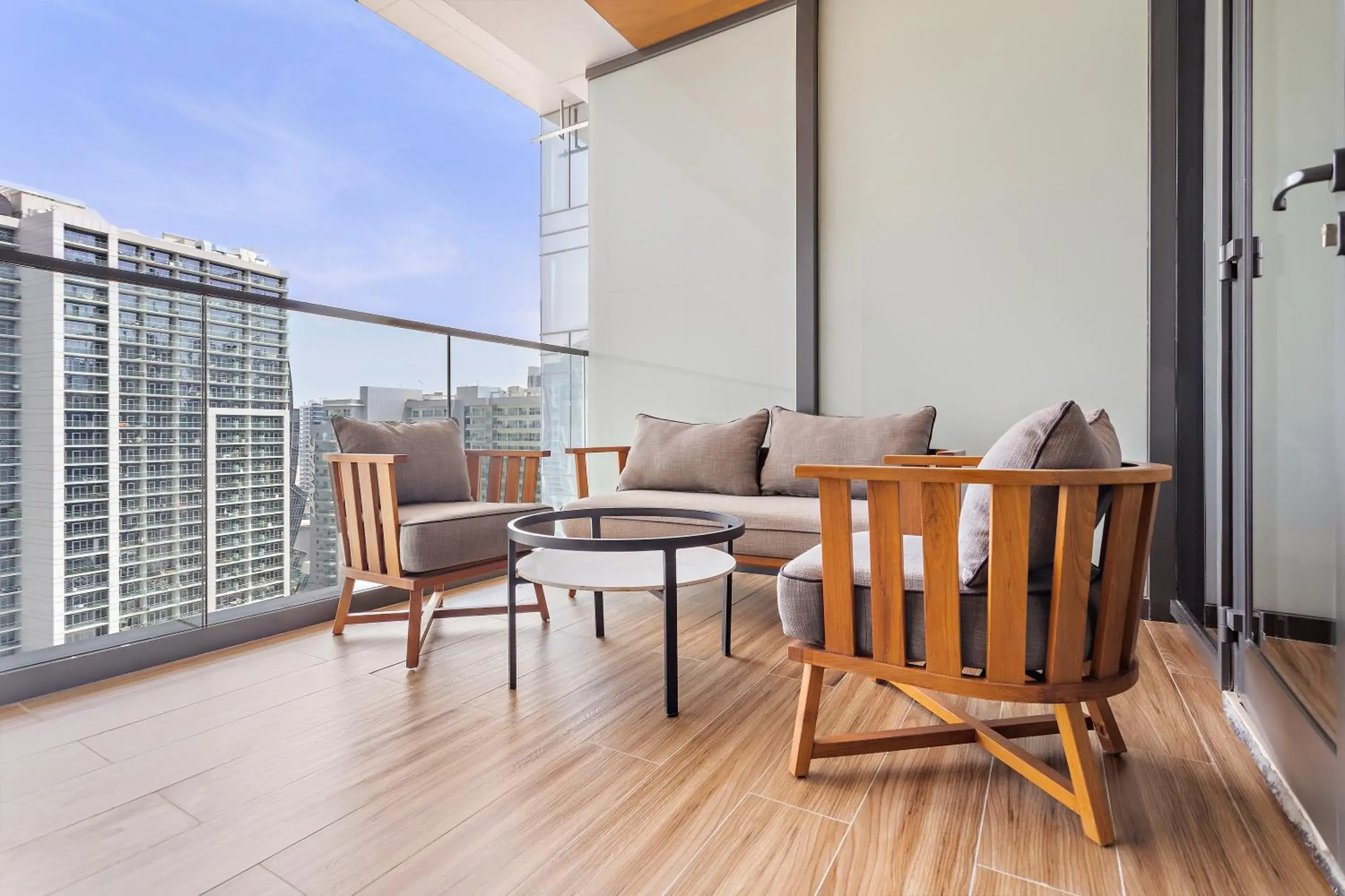 Luxury King Room with Balcony/Kitchenette/Nonsmoking: Burj Khalifa View in Ramee Dream Hotel Downtown Luxury King Room with Balcony/Kitchenette/Nonsmoking: Burj Khalifa View in Ramee Dream Hotel Downtown