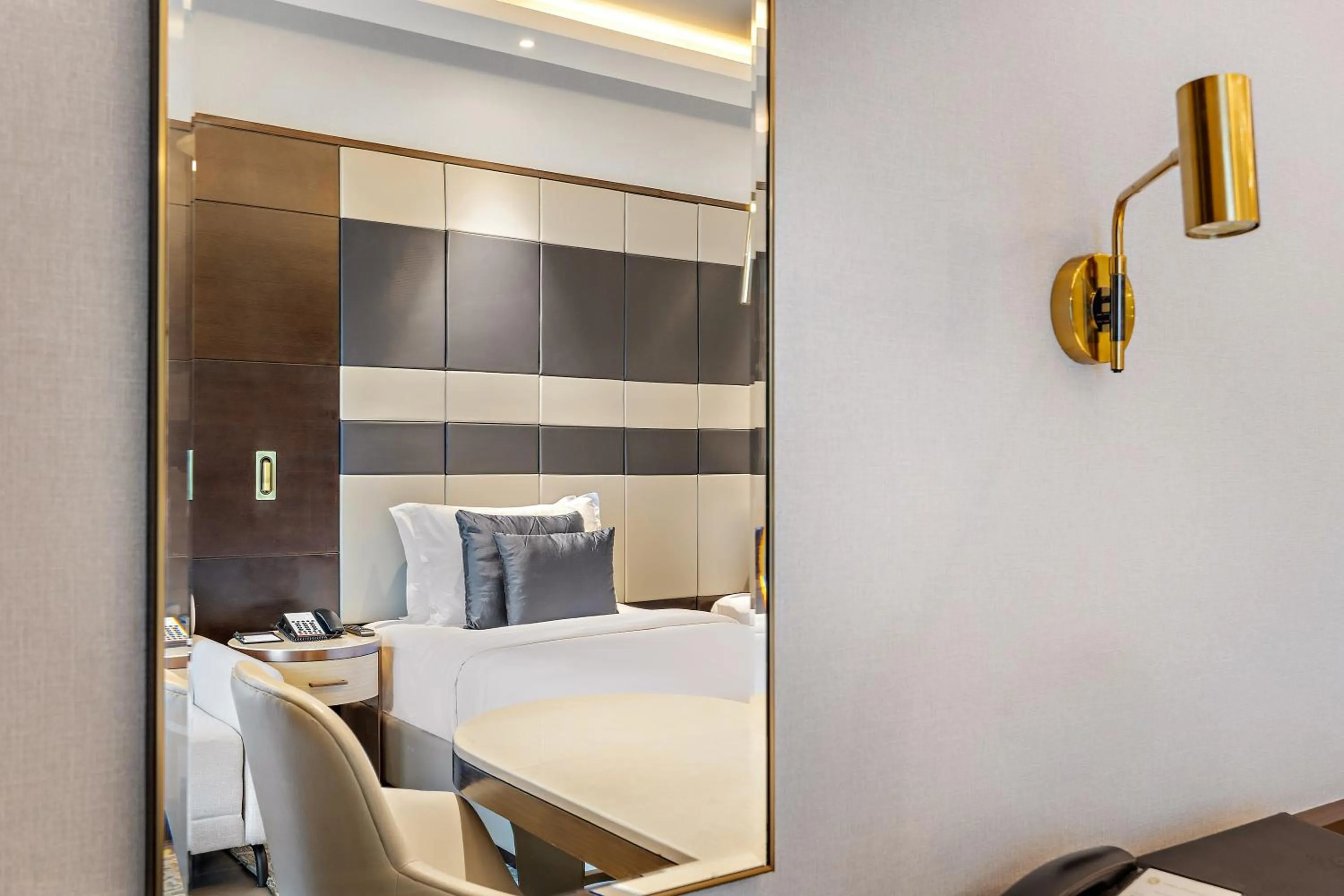 Bedroom, Bed in Ramee Dream Hotel Downtown