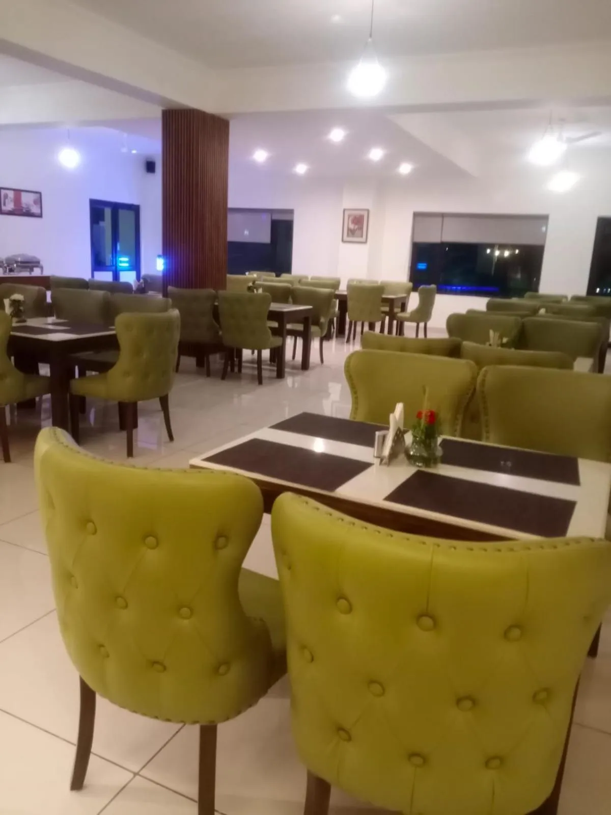 Restaurant/places to eat in Pineland Resorts & Chalets Kasauli