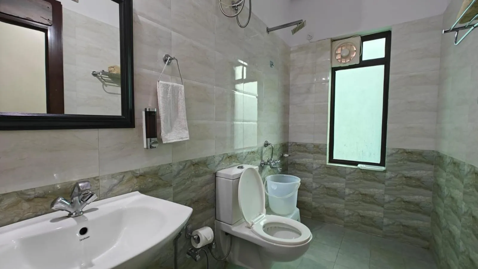 Pineland Resorts & Chalets Kasauli