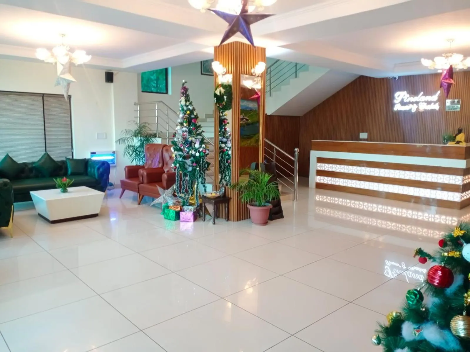 Lobby or reception in Pineland Resorts & Chalets Kasauli