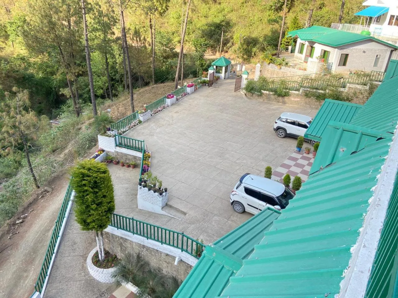 Pineland Resorts & Chalets Kasauli