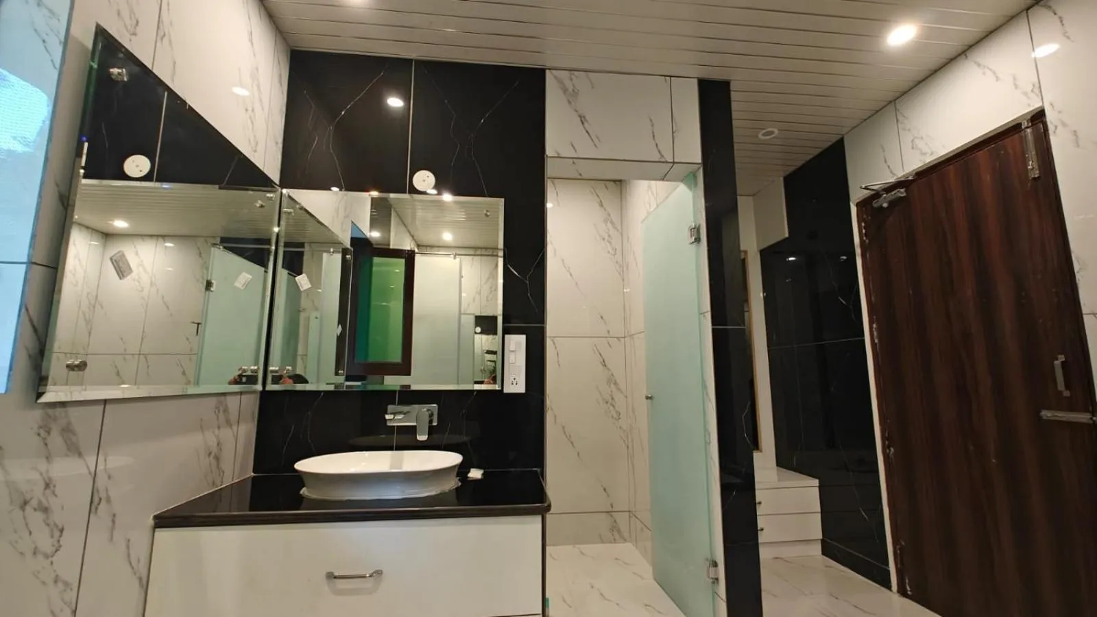 Pineland Resorts & Chalets Kasauli