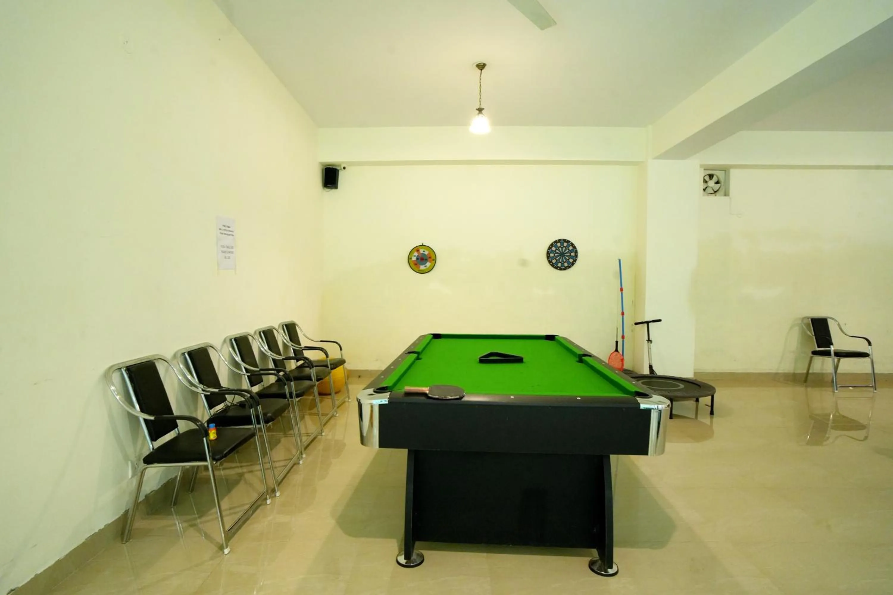 Billiard in Pineland Resorts & Chalets Kasauli